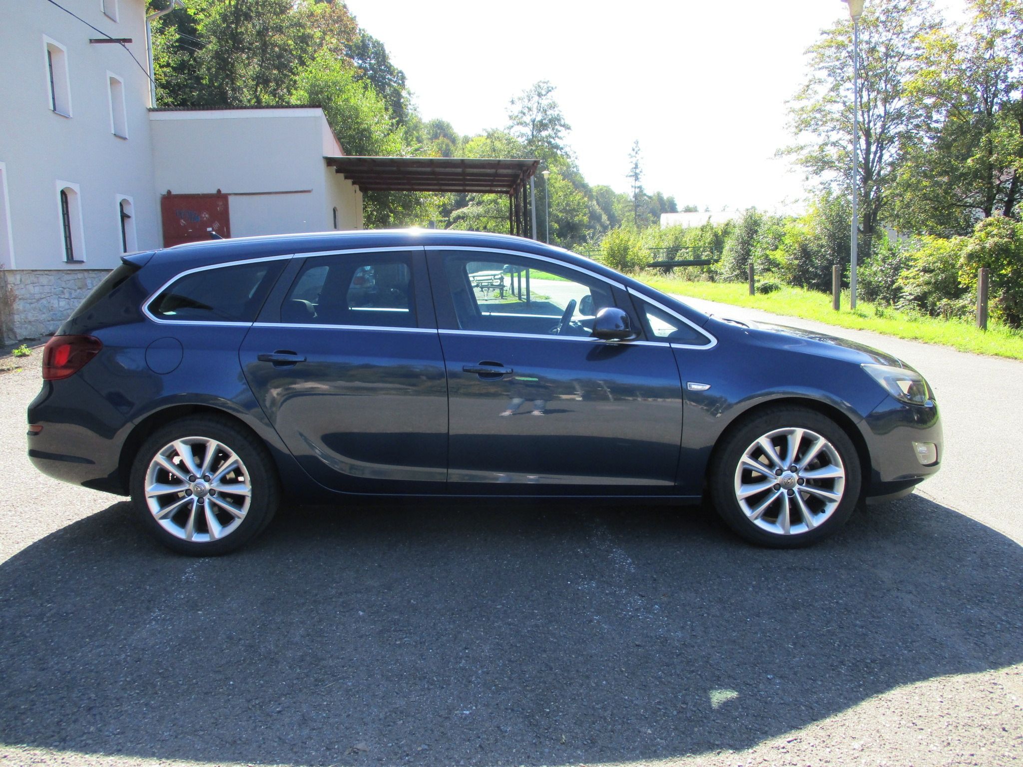 Opel Astra, 1.6 T - 1 .MAJITEL - fotka 6