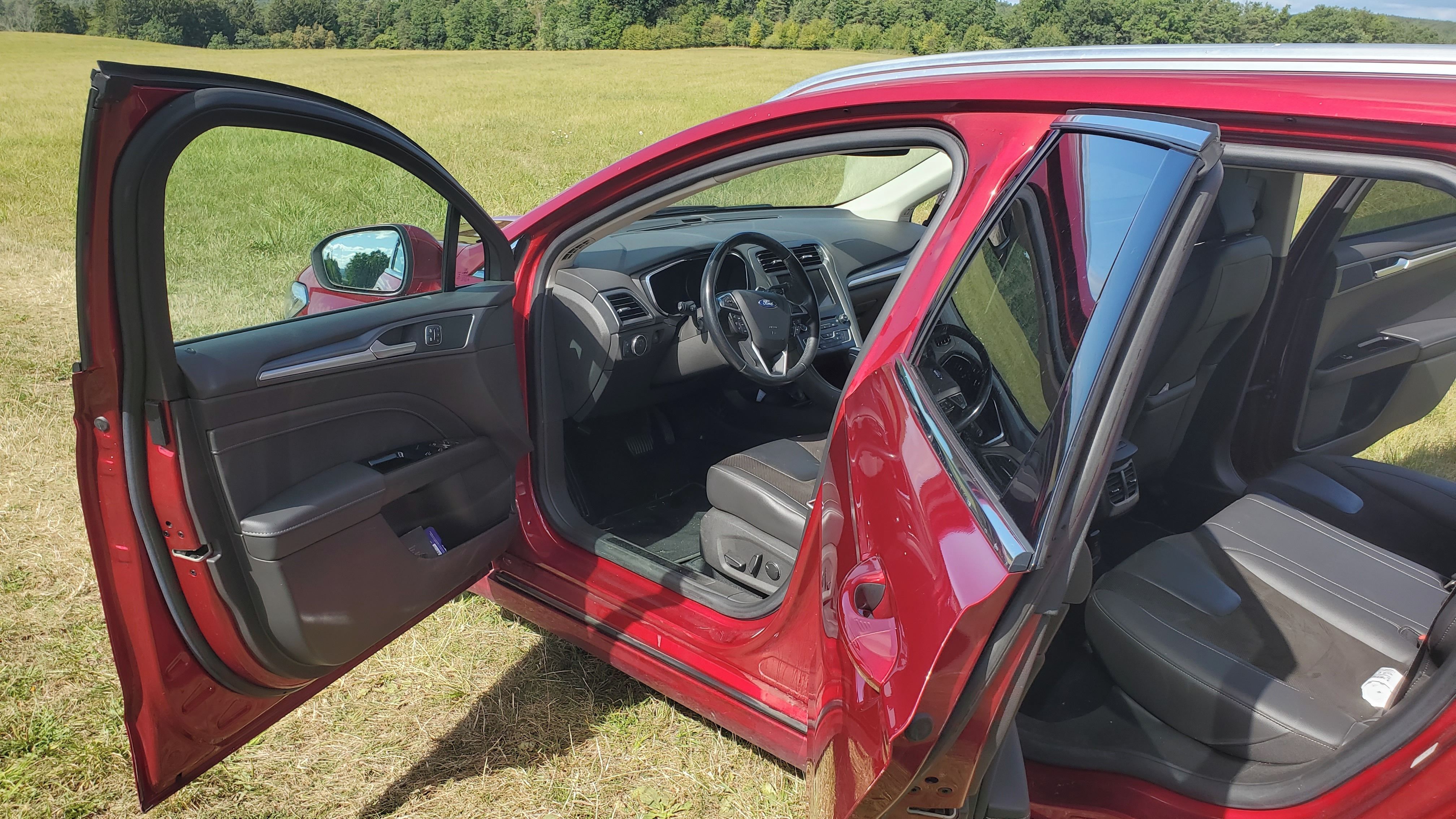 Ford Mondeo, 1.majitel-ČR-ferove jednani - fotka 5