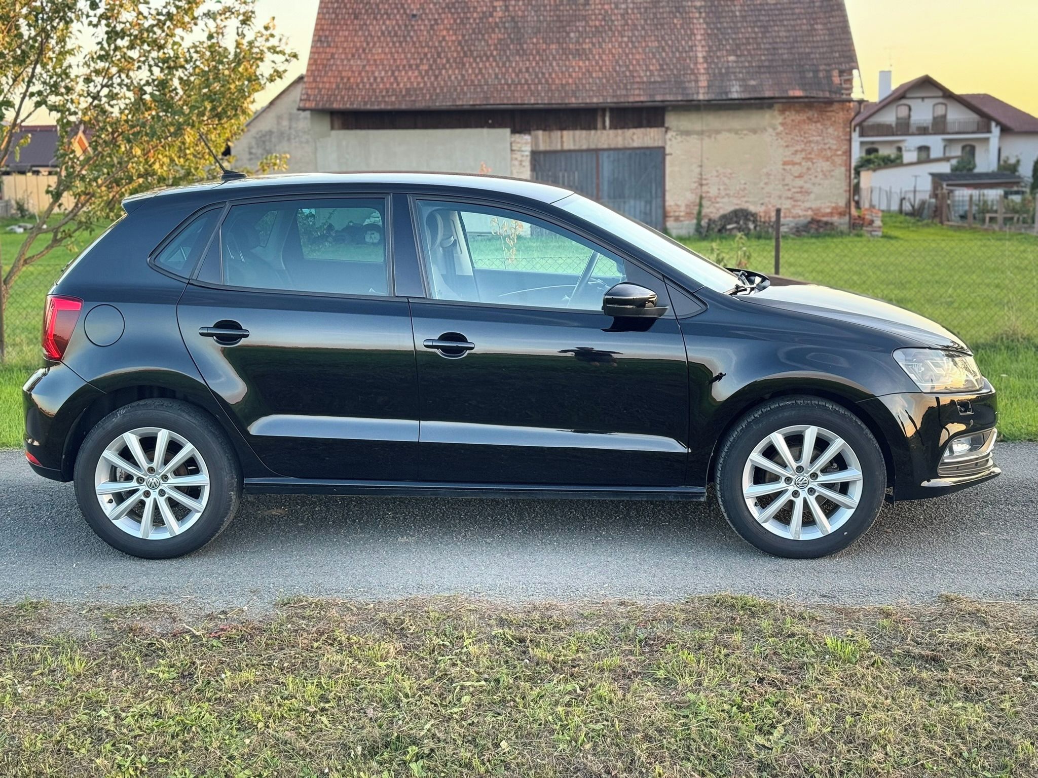 Volkswagen Polo, VW Polo, 1.2 TSI 66 kW - fotka 6