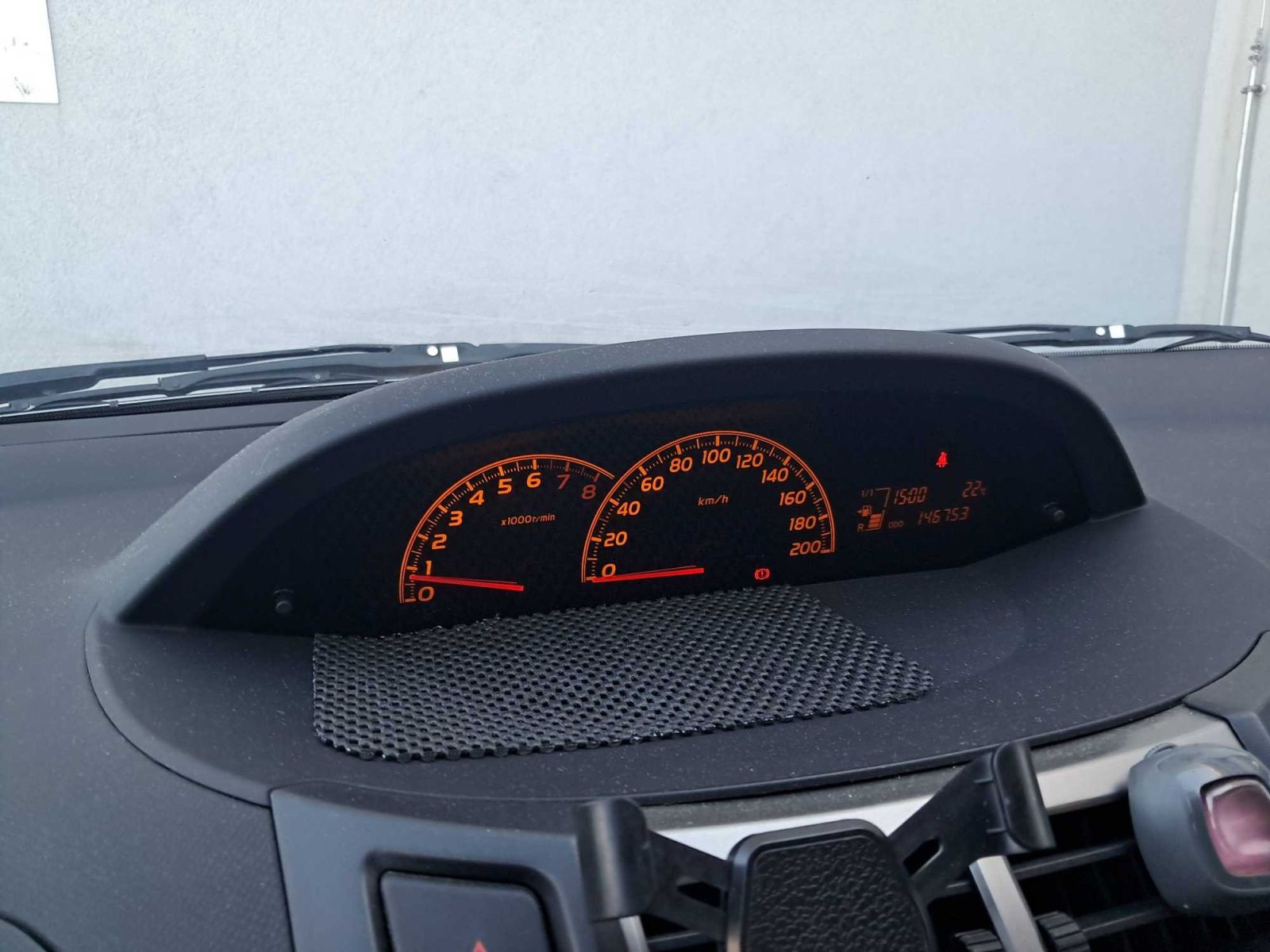 Toyota Yaris, 1.0 VVT-i, jezdí výborně - fotka 3