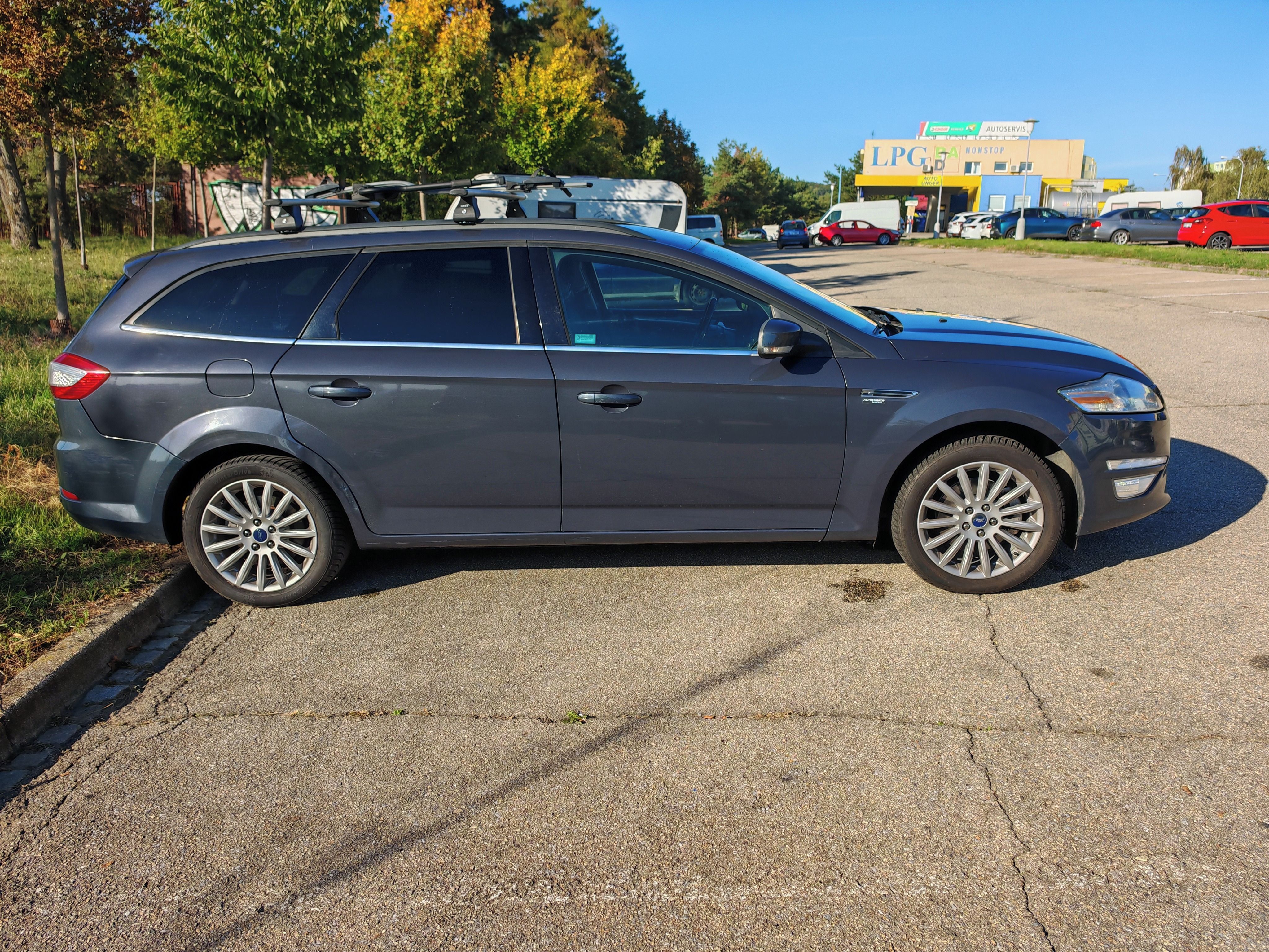 Ford Mondeo - fotka 5