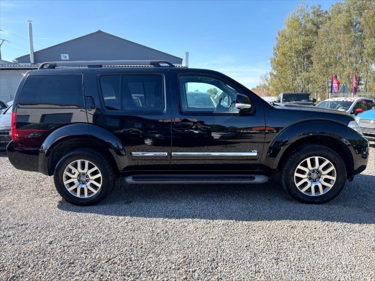Nissan Pathfinder, 3,0 DCi V6 24V 4x4 nový olej v - fotka 5