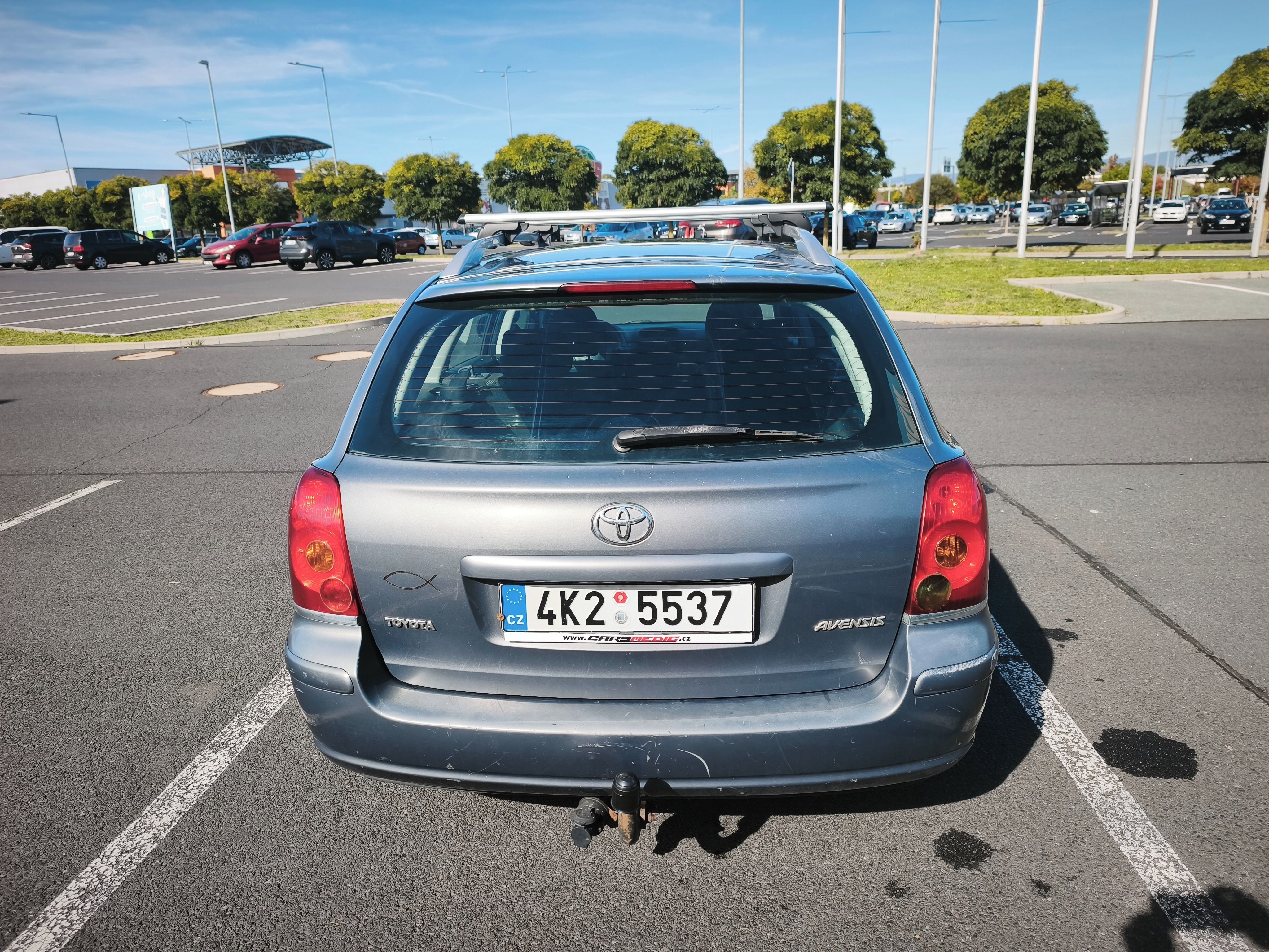 Toyota Avensis, spolehlivý vůz, tažné - fotka 3