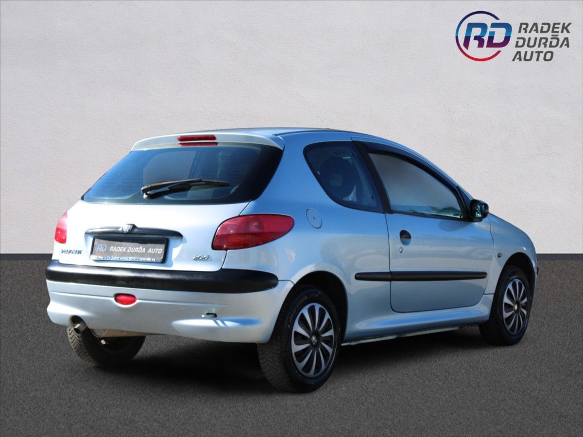 Peugeot 206, 1,4 i  KLIMATIZACE - fotka 5