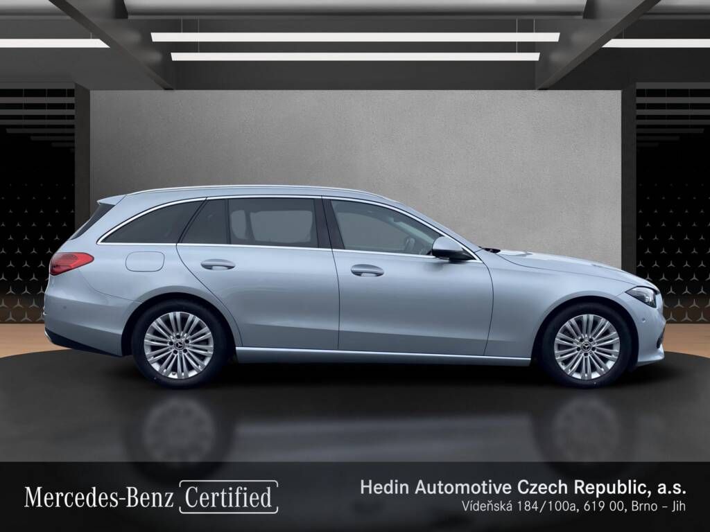 Mercedes-Benz Třídy C, 220 d 4MATIC kombi - fotka 6