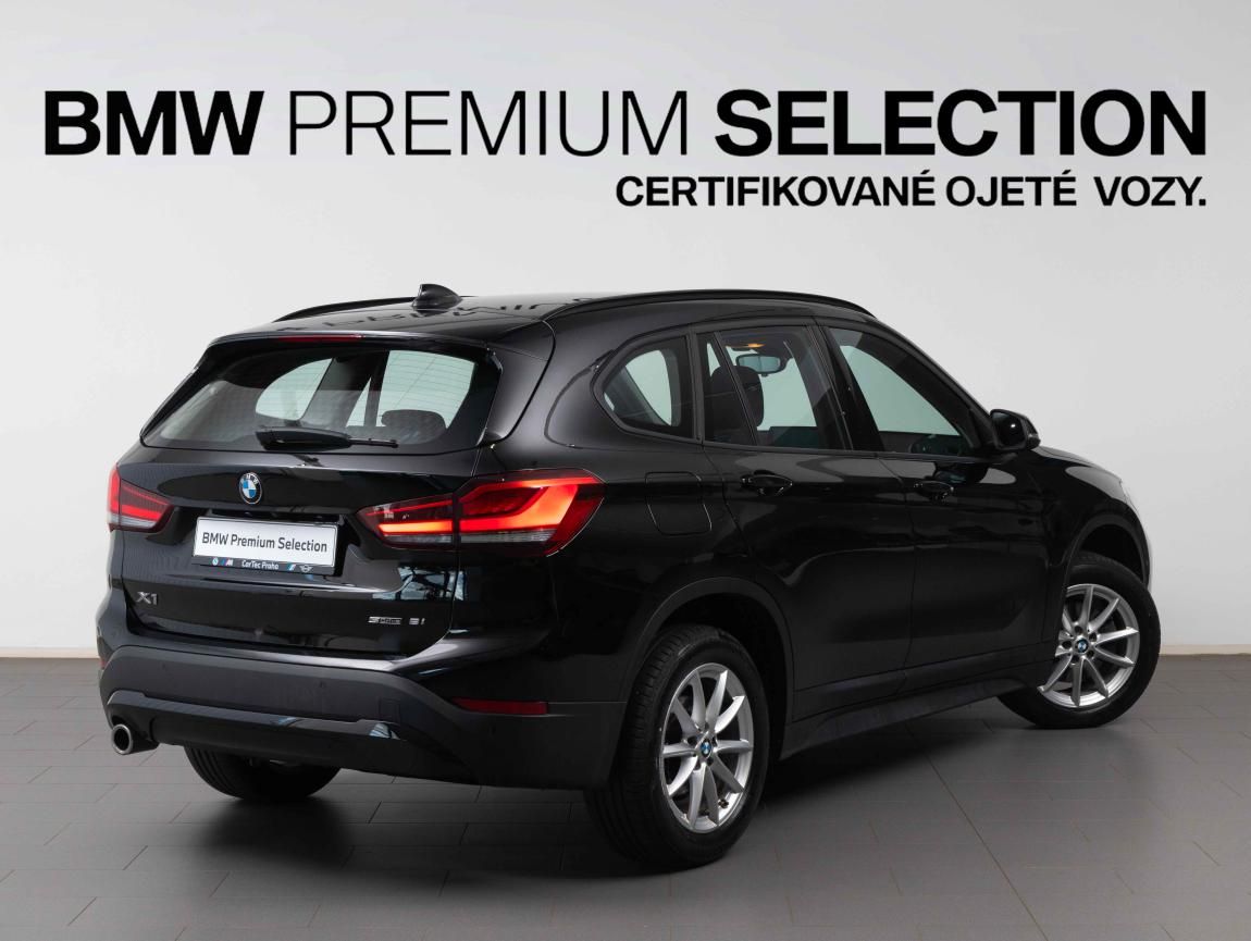 BMW X1, sDrive18i - fotka 5