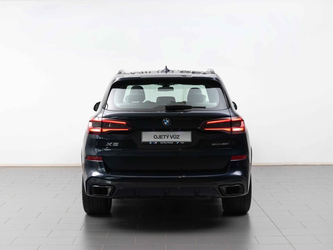 BMW X5, xDrive40i - fotka 4