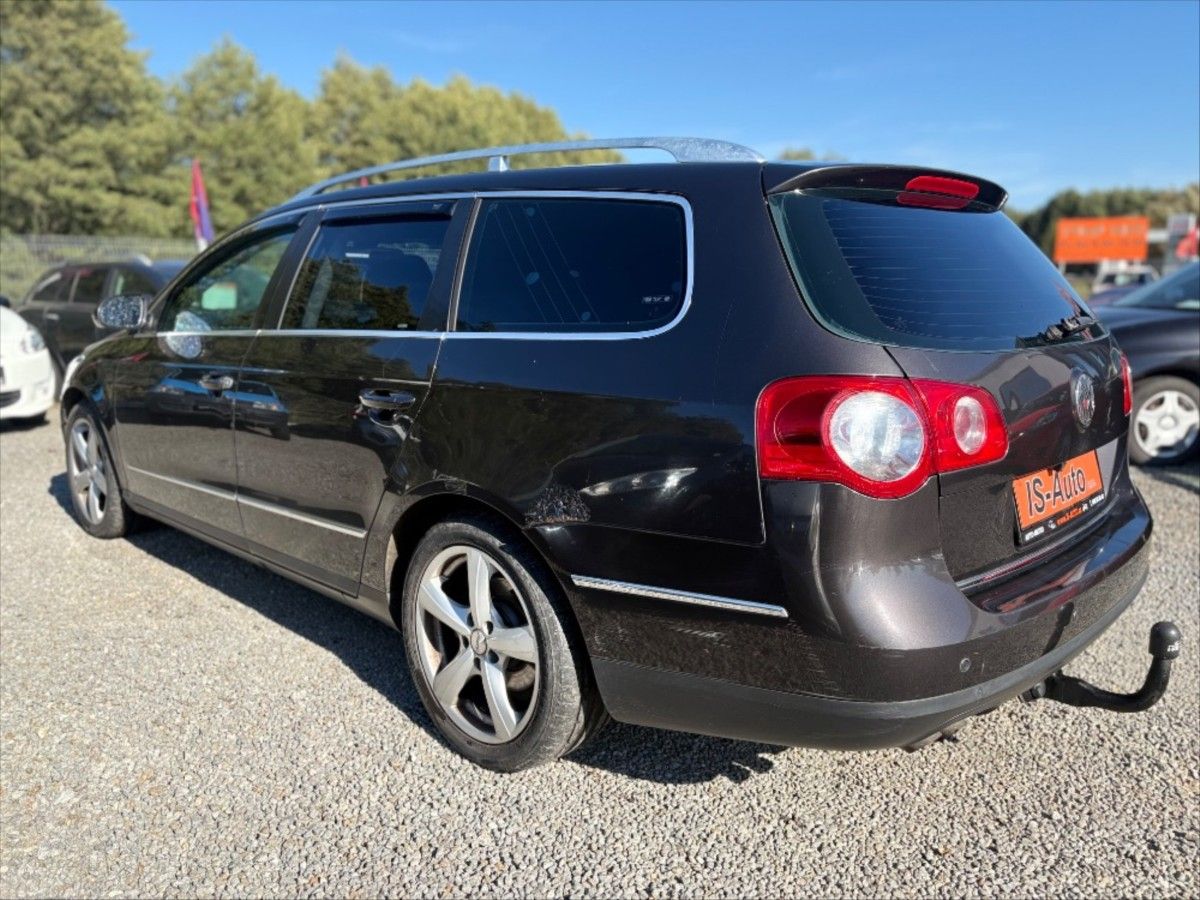 Volkswagen Passat Variant, 2,0 TDi COMBI  4X4 - fotka 4