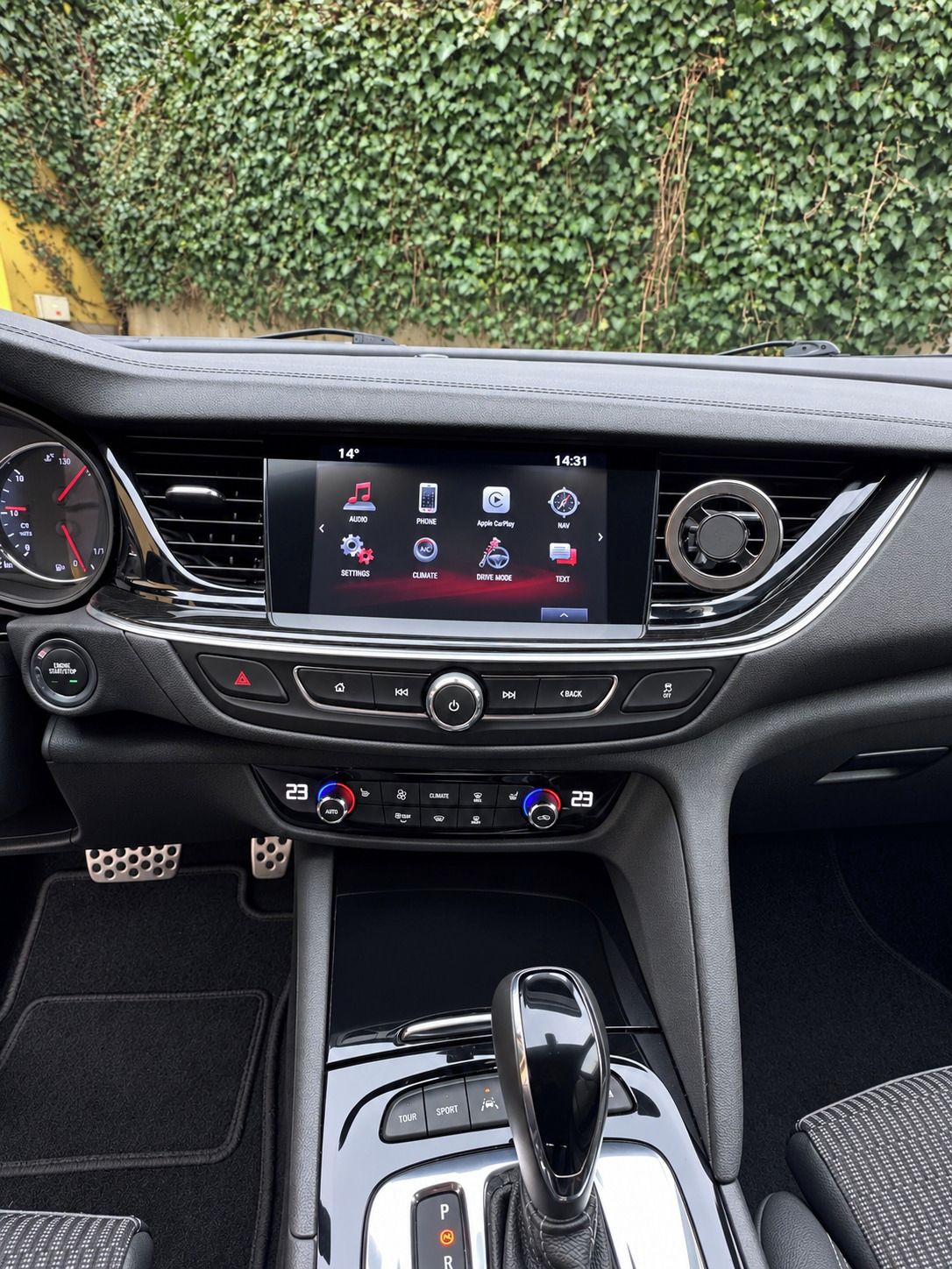 Opel Insignia, Country Tourer 4×4, 2.0 CDTI - fotka 4