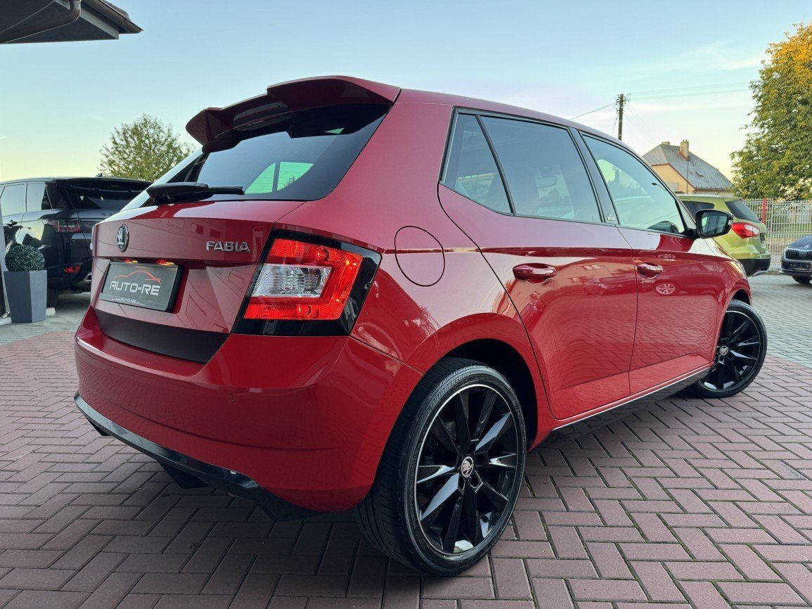 Škoda Fabia, 1.2TSi Monte Carlo Panorama - fotka 2