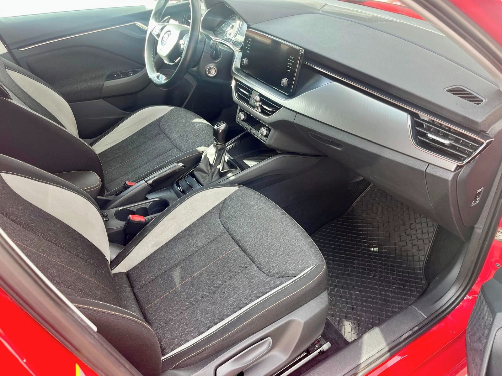 Škoda Kamiq, 1.6 TDIStyle ČR85kW servis - fotka 3