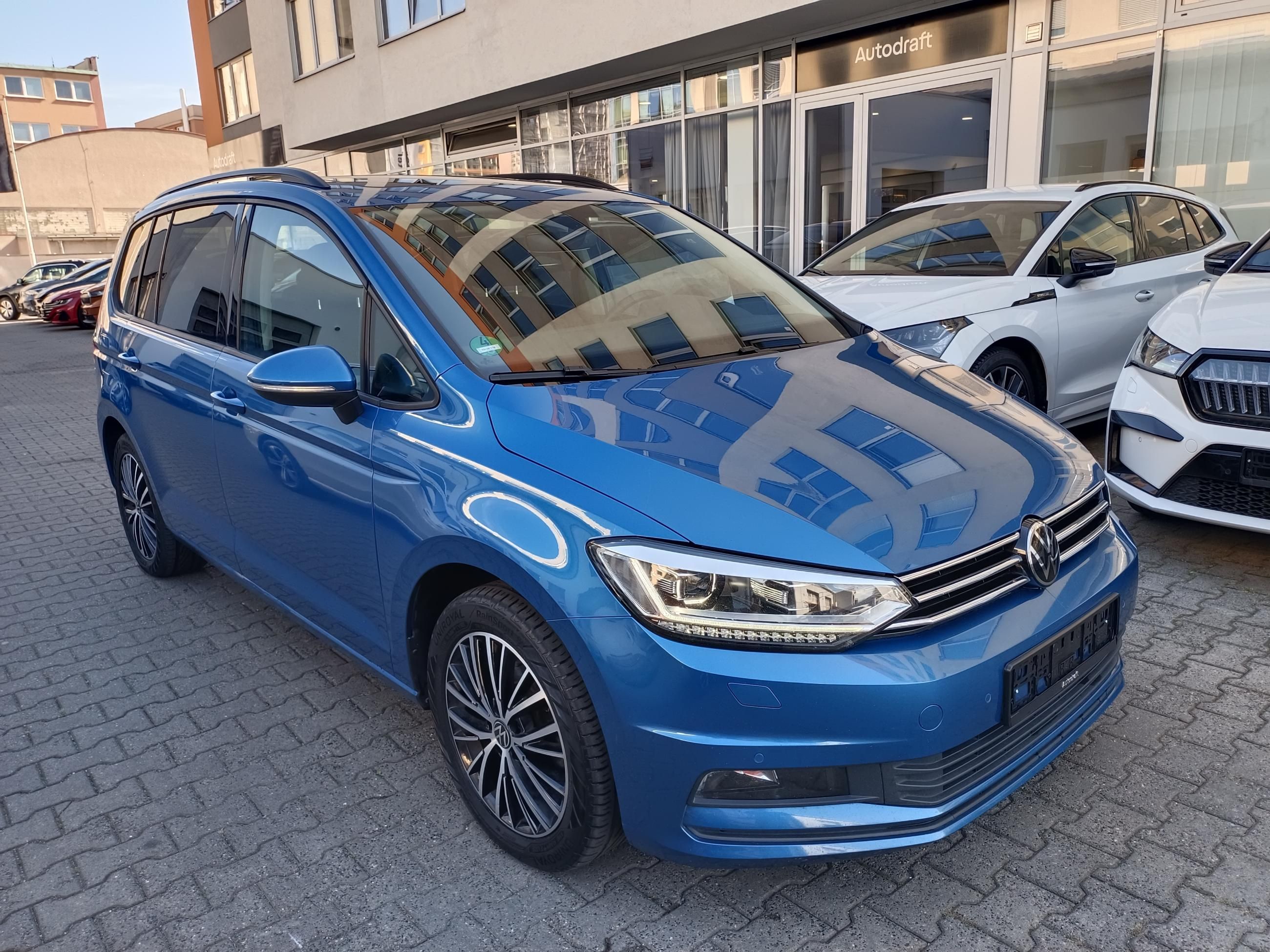 Volkswagen Touran, TDI / 7-míst / Tažné / Webasto