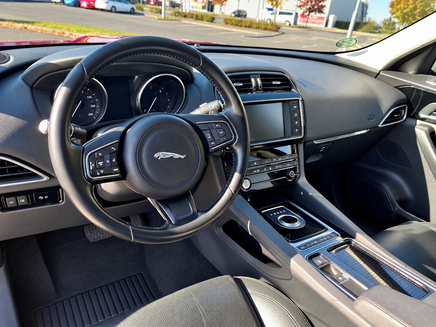 Jaguar F-Pace, 20d AWD Prestige, 1. maj., DPH - fotka 6
