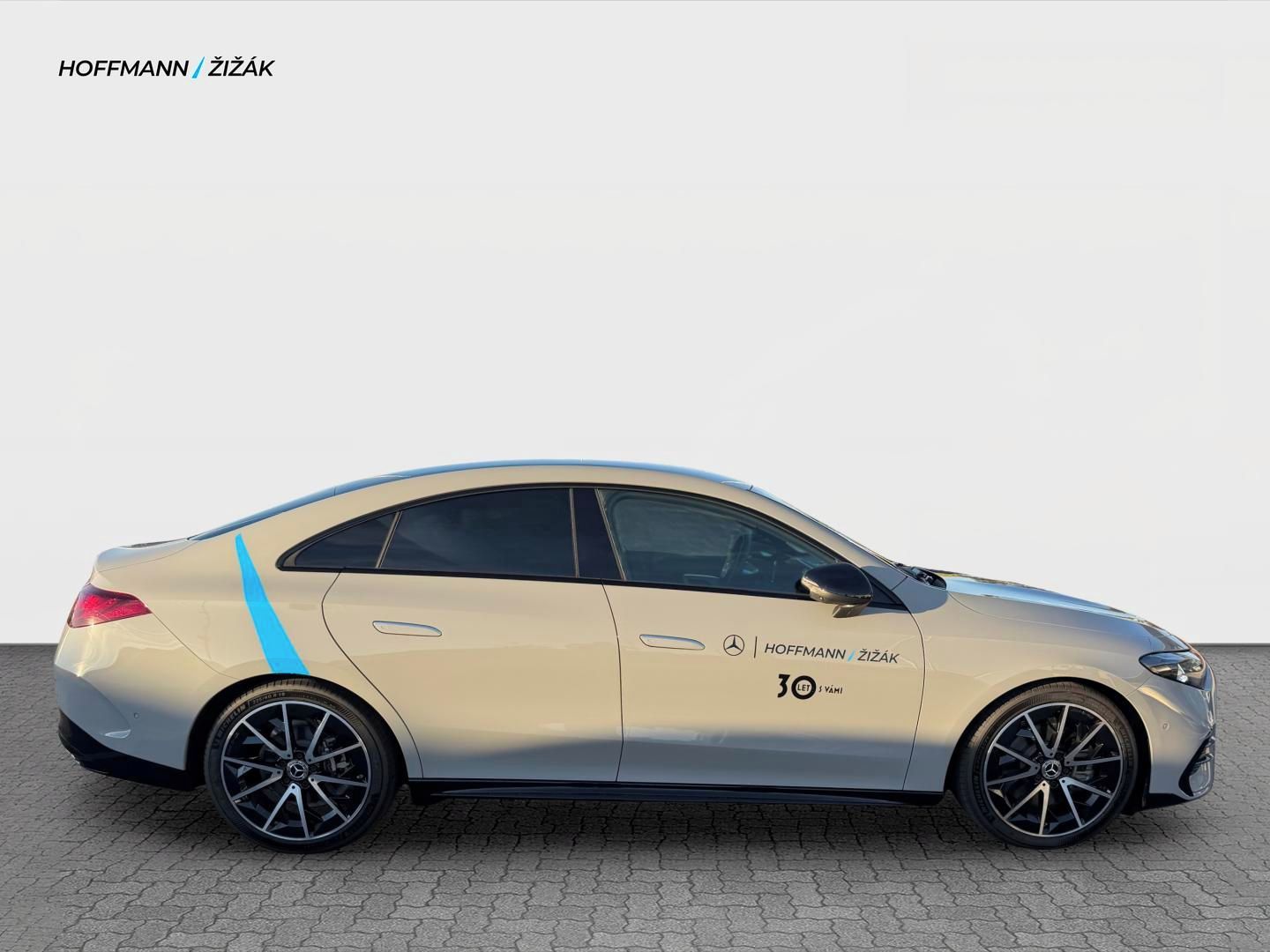 Mercedes-Benz CLA, CLA 220 4MATIC - fotka 6
