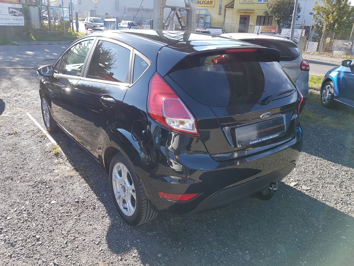 Ford Fiesta, 1.2i 44KW VÝHŘEV SED. - fotka 3