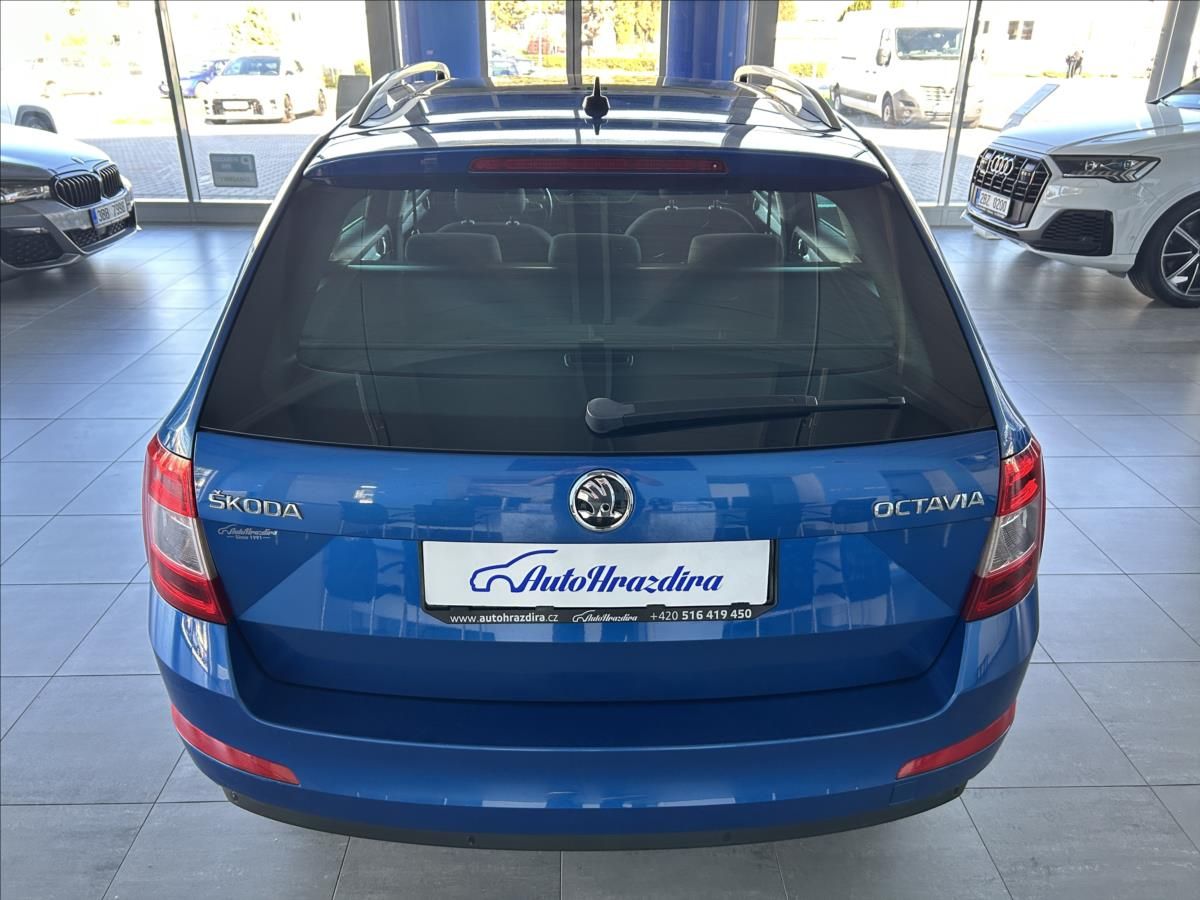 Škoda Octavia, 1,8   TSI 132kW,STYLE,2.MAJITE - fotka 5