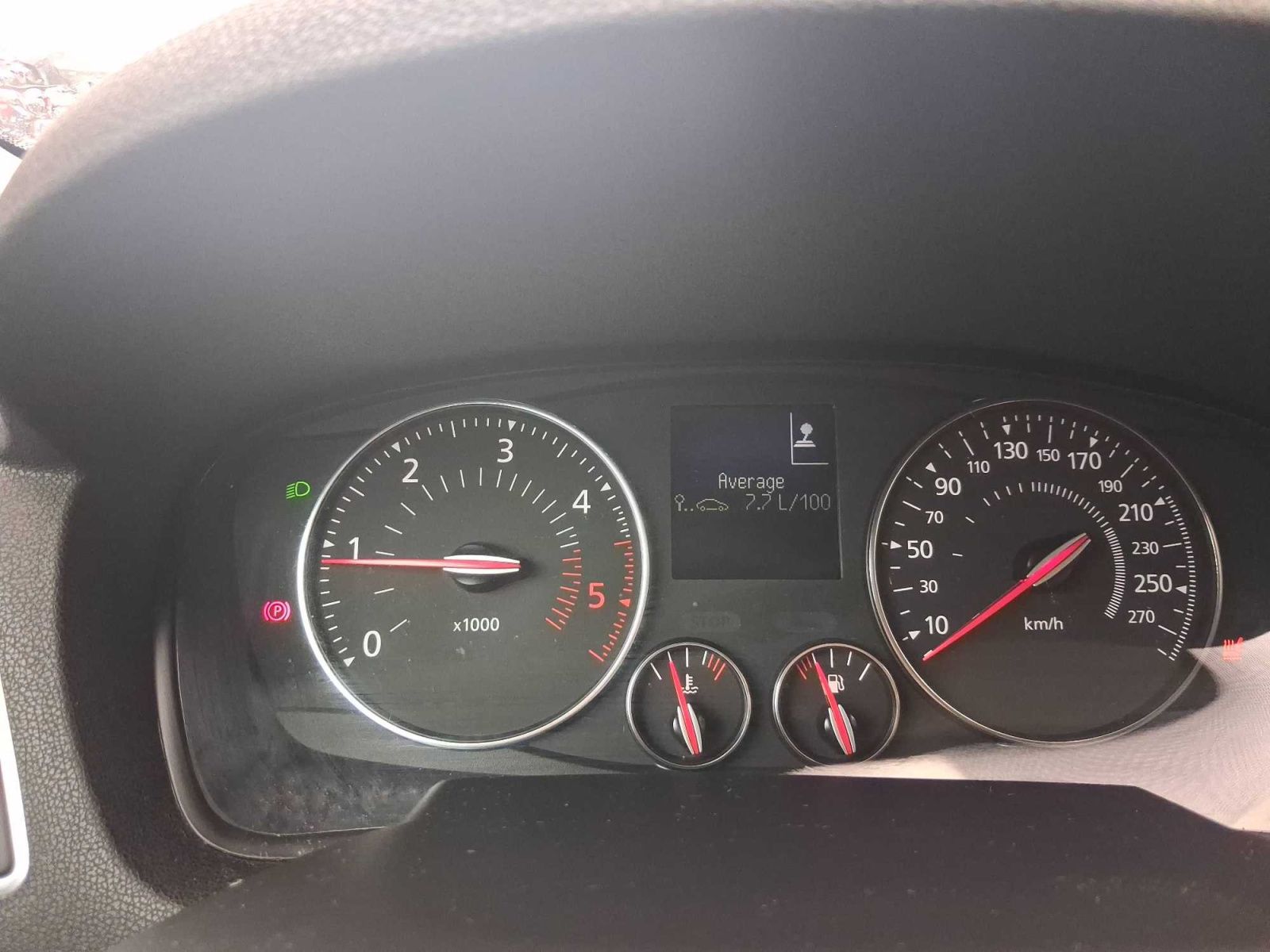 Renault Laguna, 2.0 dCi, Tažné - fotka 3