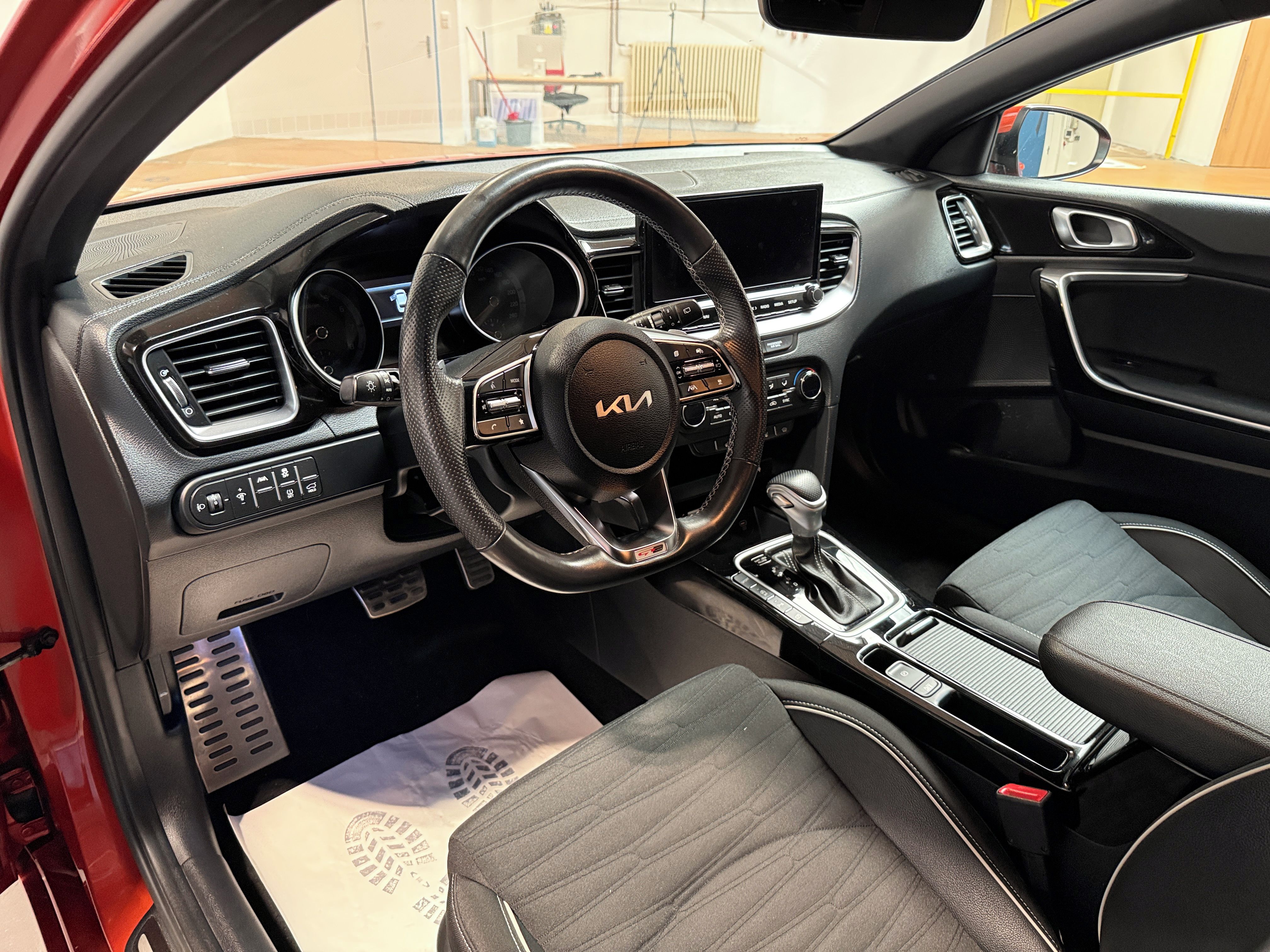 Kia ProCeed, 1.5 T-GDI GPF GT-Line Plus DCT - fotka 5