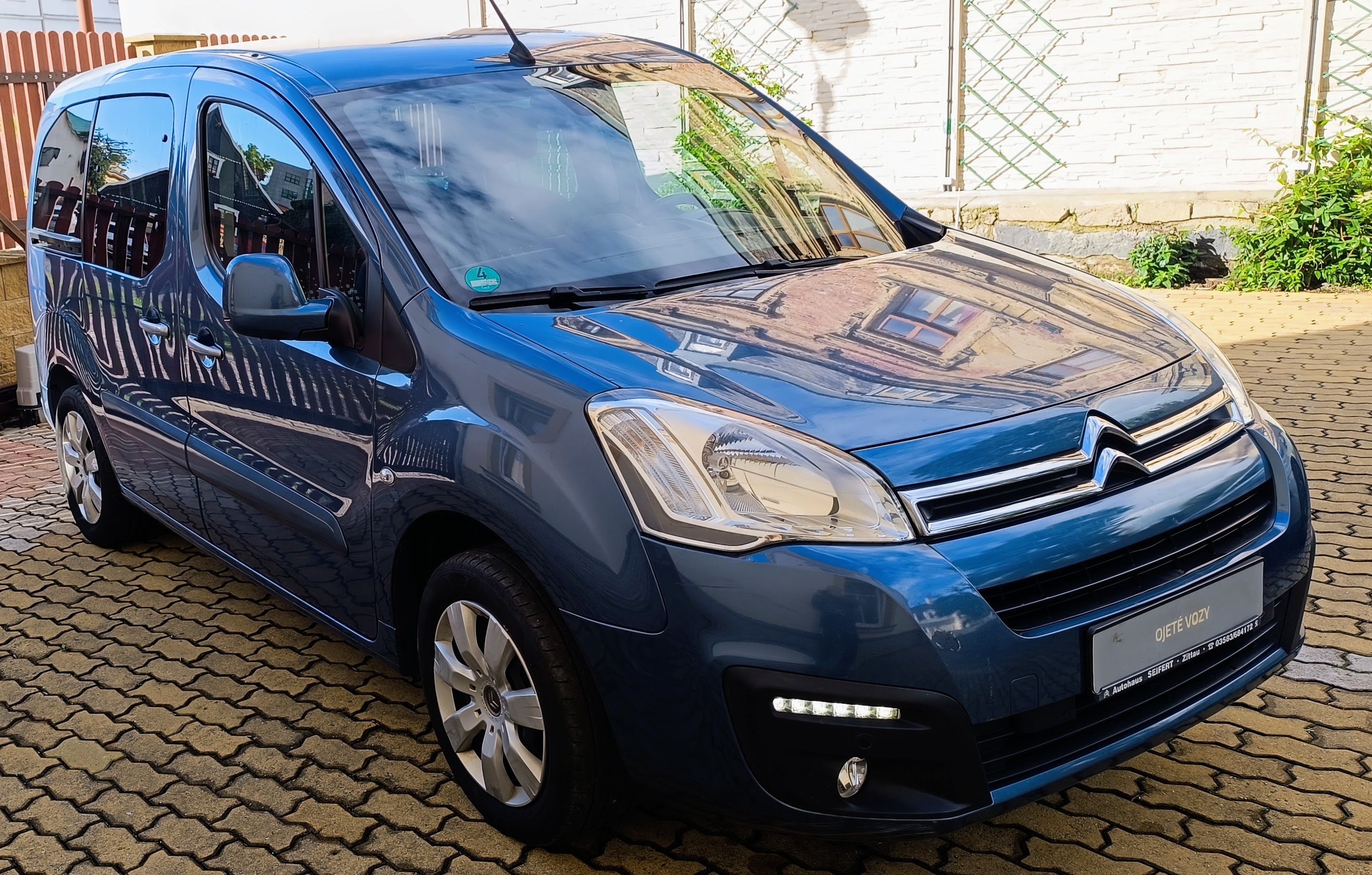Citroën Berlingo, Berlingo 1,2i - PURE - fotka 2