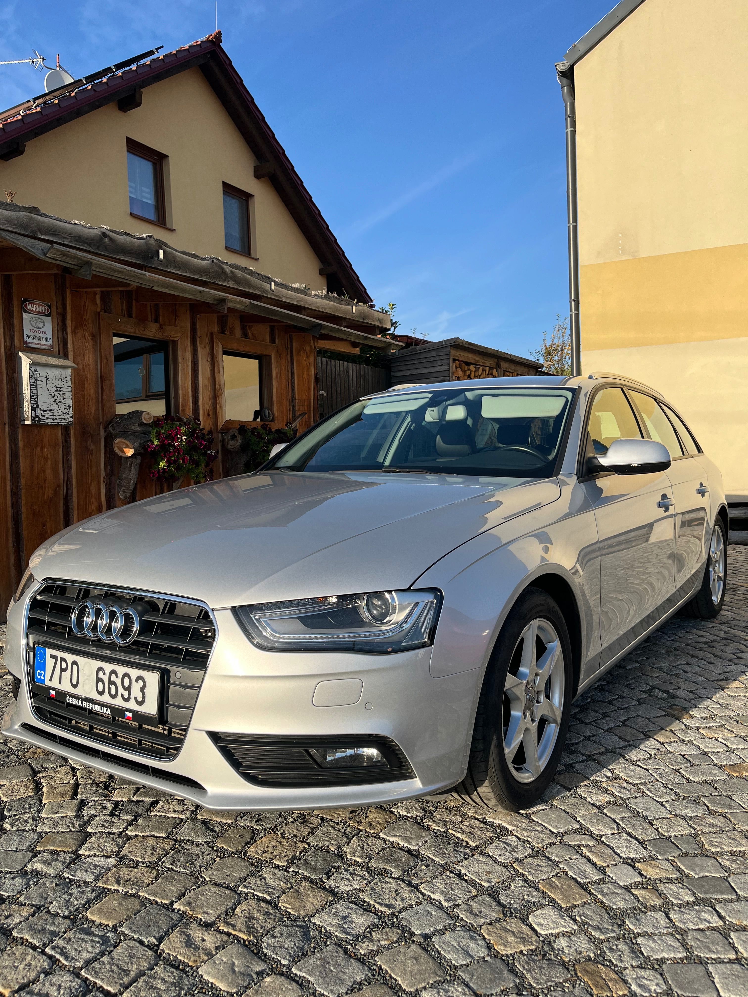 Audi A4 Avant, Audi A4 Avant 2.0 TDI (110 kW) - fotka 4
