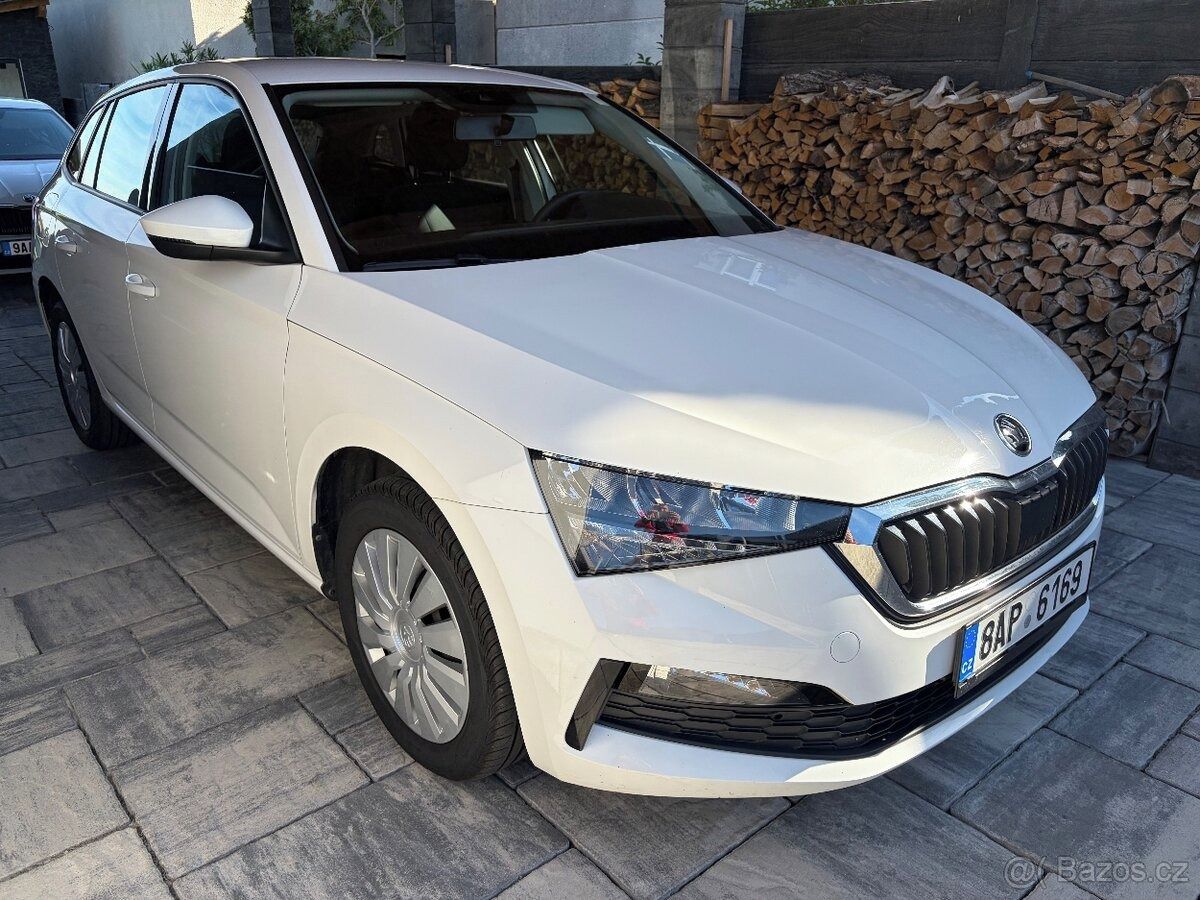 Škoda Scala, 1 MAJITEL  SERVISNI KNIHA