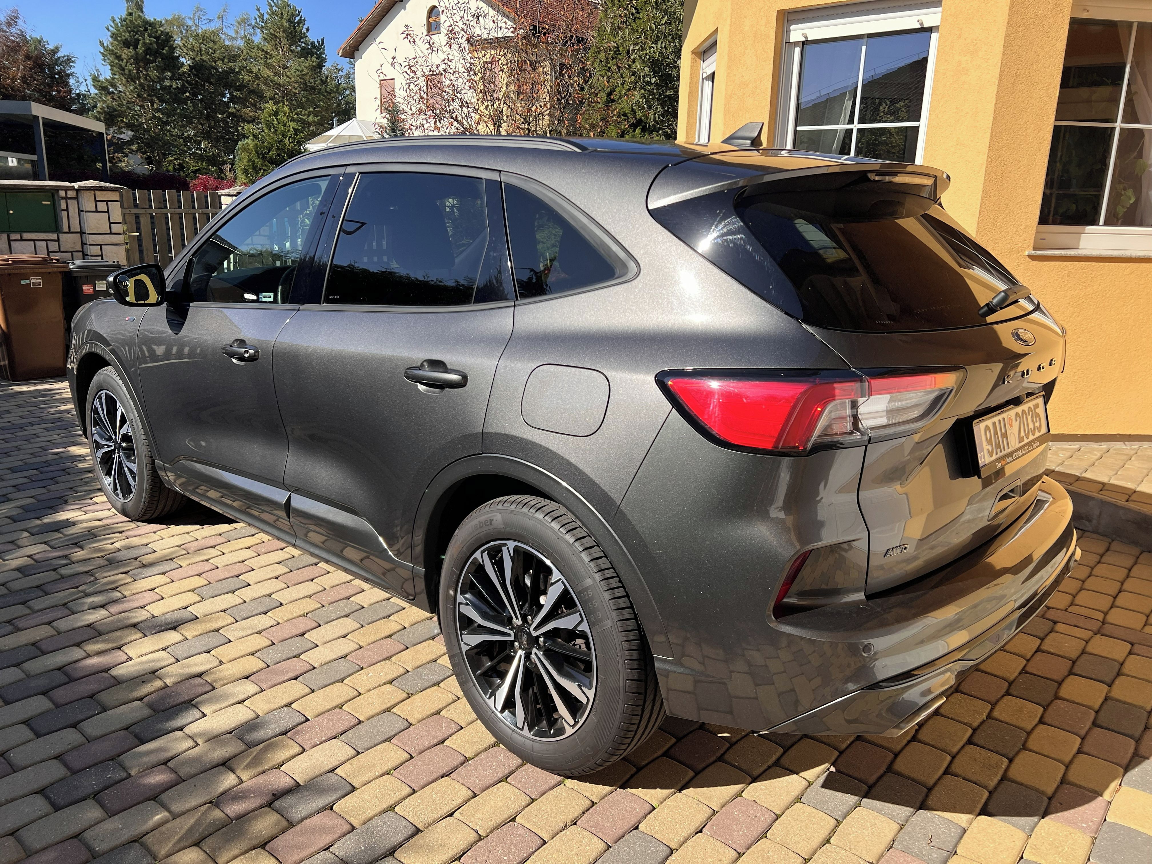 Ford Kuga, 2.0 EcoBlueAWD,AT 8st.,ST-X,TZ - fotka 5