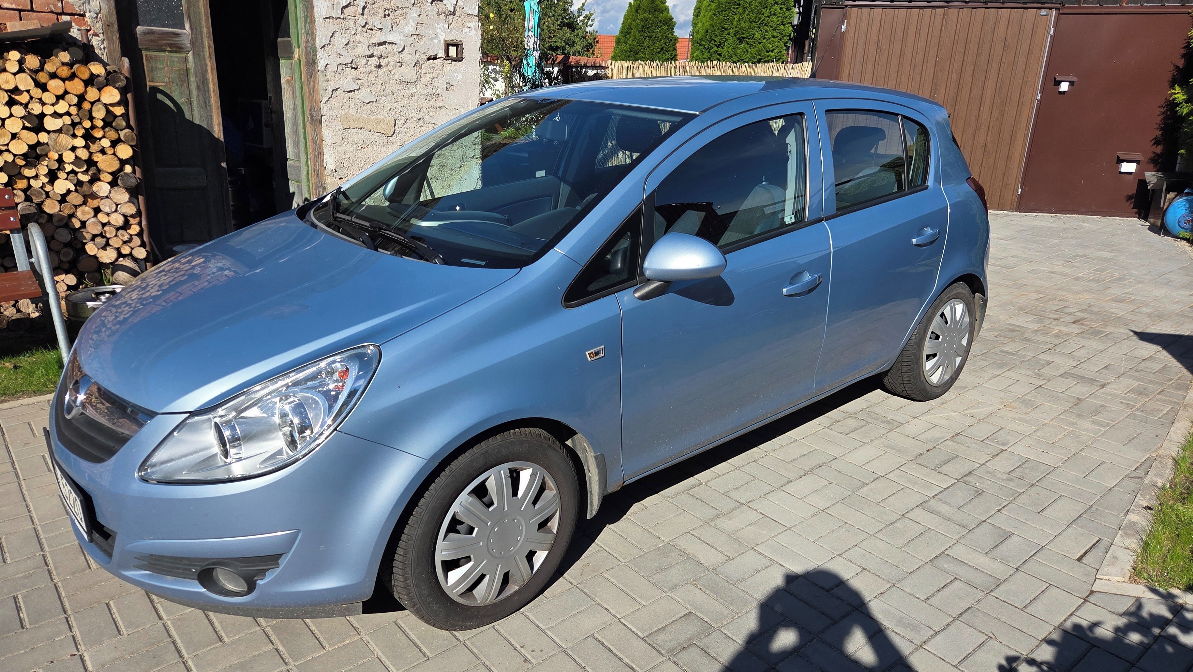Opel Corsa, 1,2 16V (AC) - fotka 2