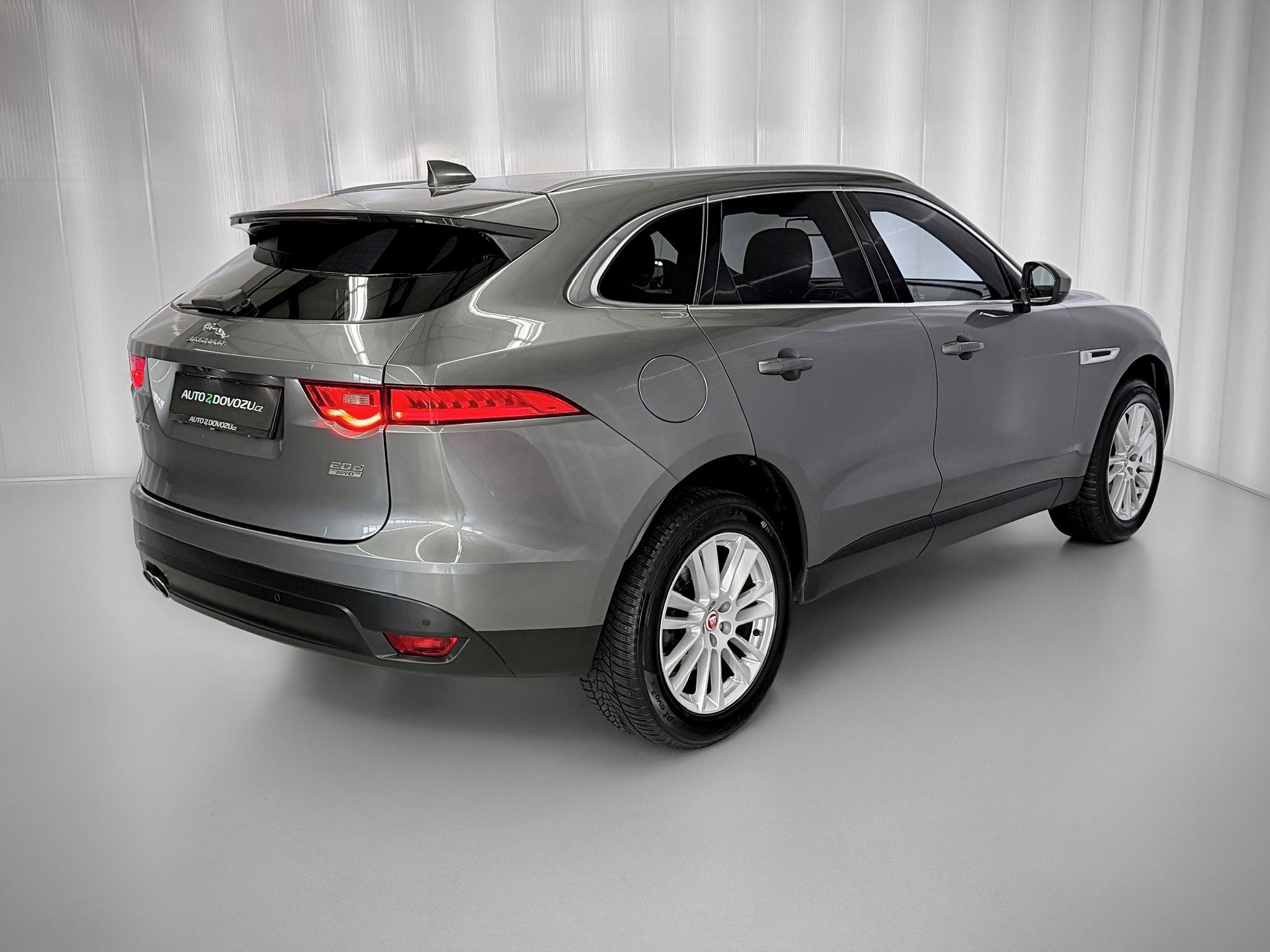 Jaguar F-Pace, 2.0d AWD A/T PRESTIGE, WEBASTO - fotka 6