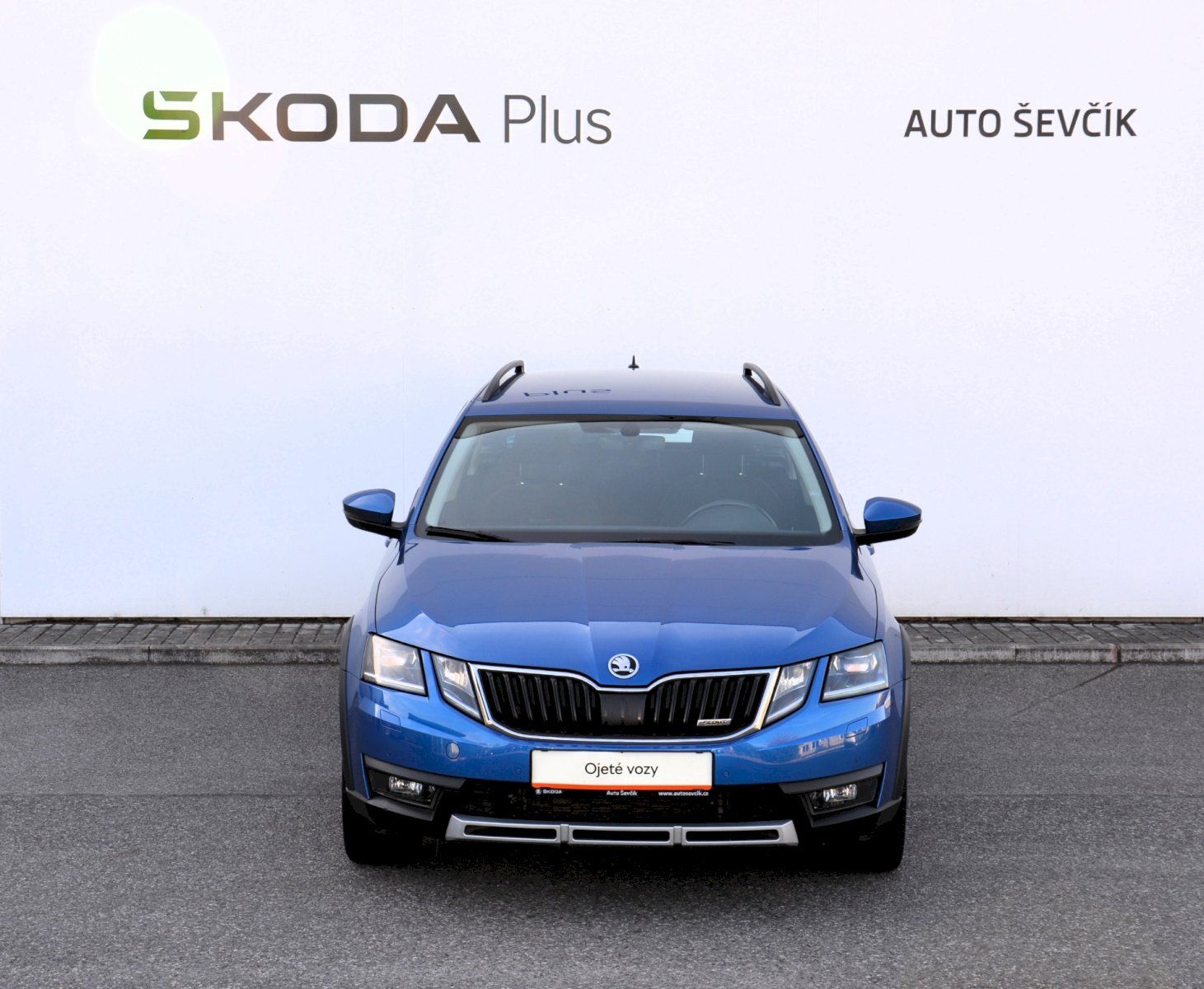 Škoda Octavia, Combi 1.8 TSI 132 kW 4x4 DSG 6 - fotka 4
