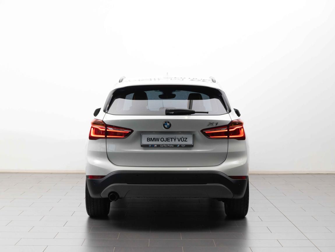BMW X1, sDrive 18i - fotka 4