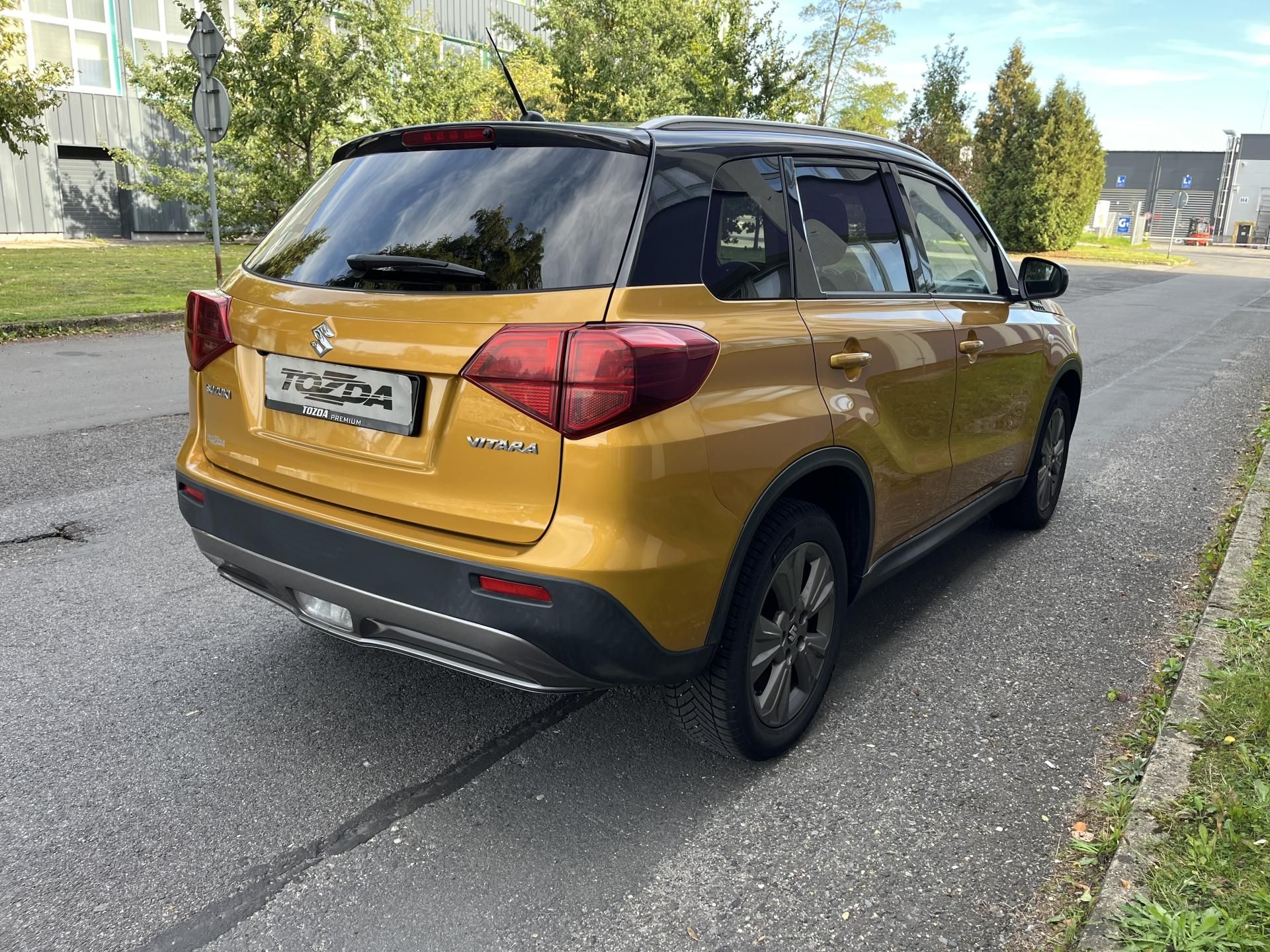 Suzuki Vitara, 1,4 BoosterJet Elegance/servis - fotka 5