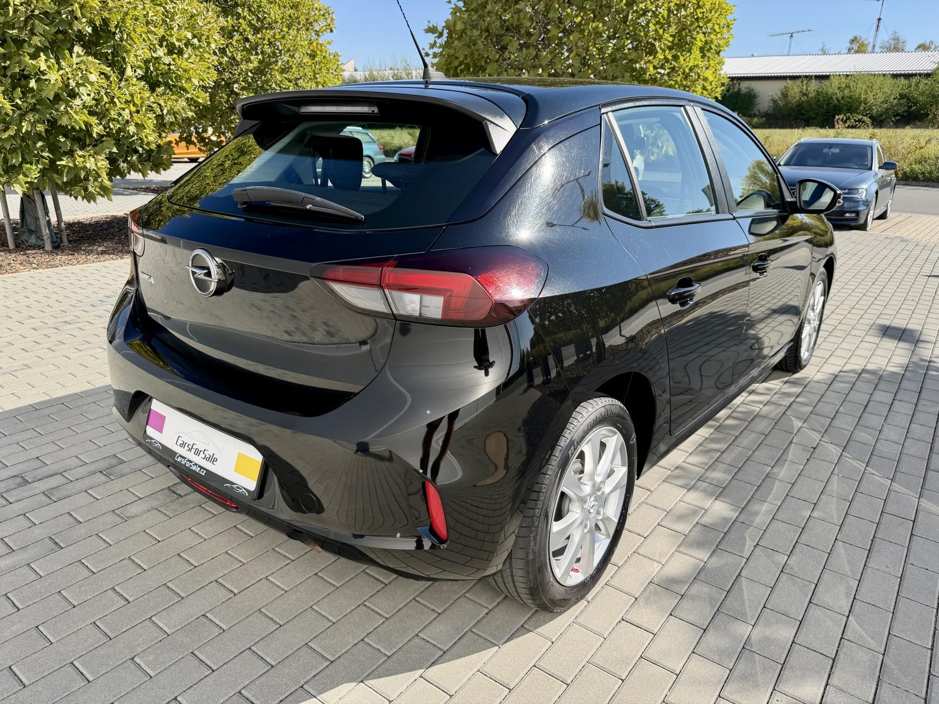 Opel Corsa, 1.2i klima 1 . maajitel - fotka 6