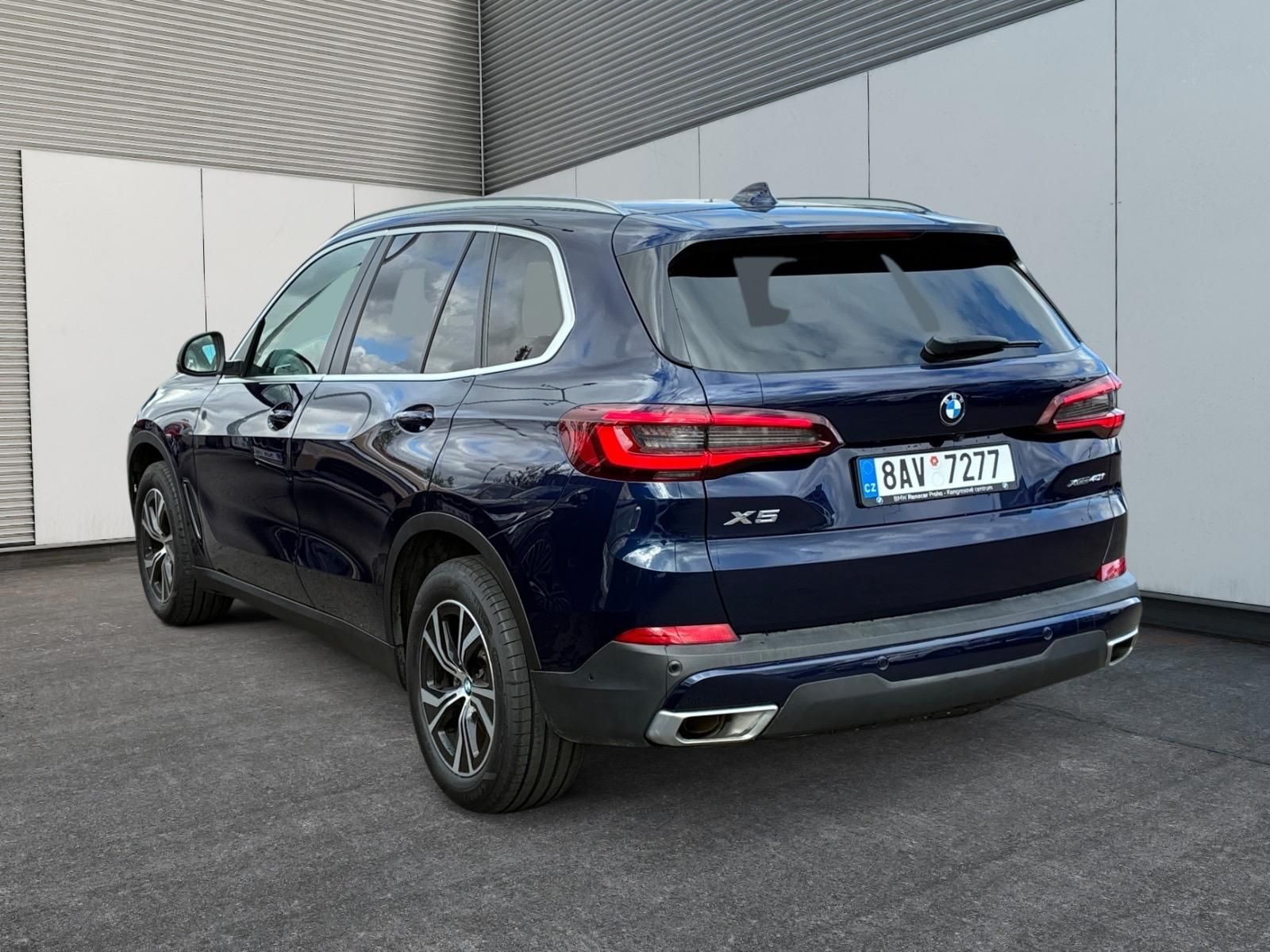 BMW X5, xDRIVE 40i 245kW 4x4 CZ DPH - fotka 5