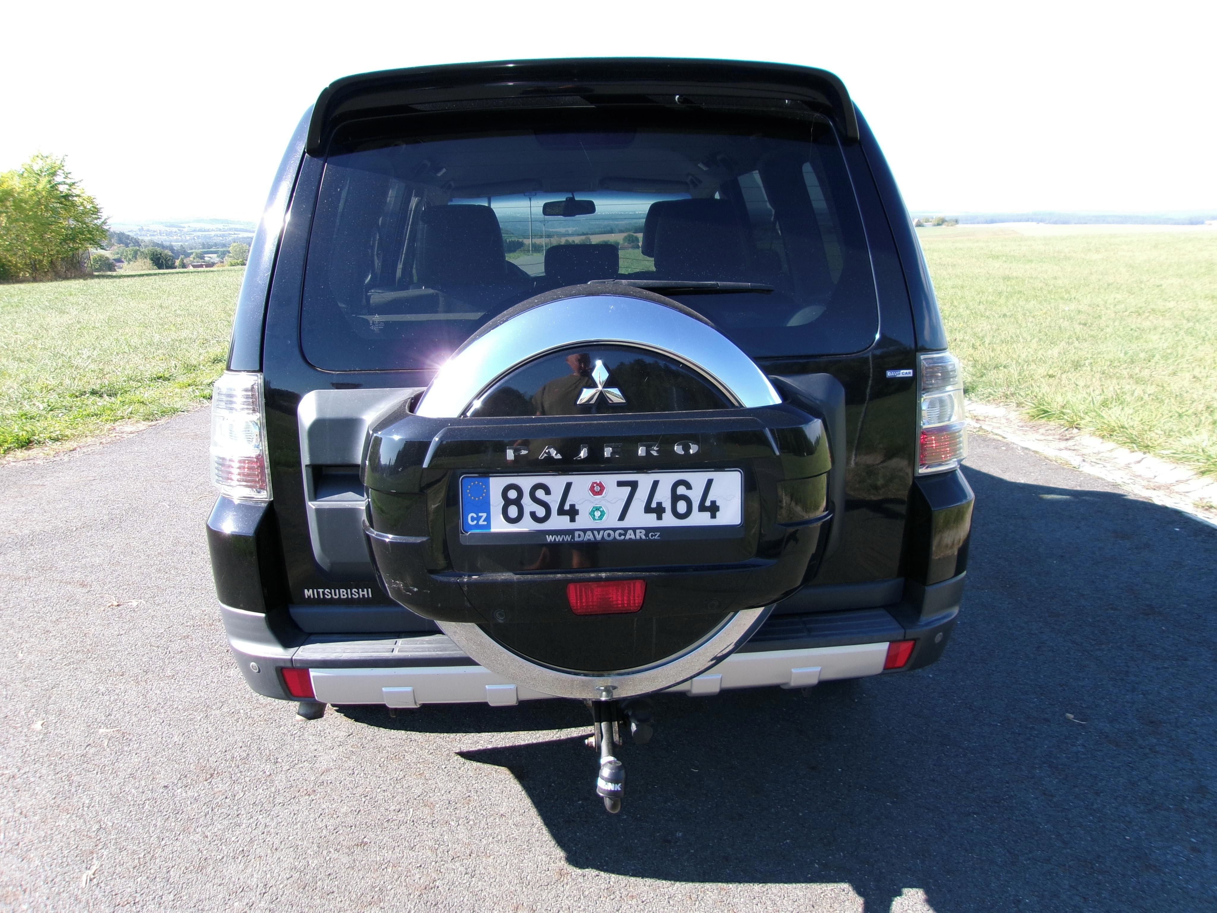 Mitsubishi Pajero, 3,2D 4X4 automat - fotka 4