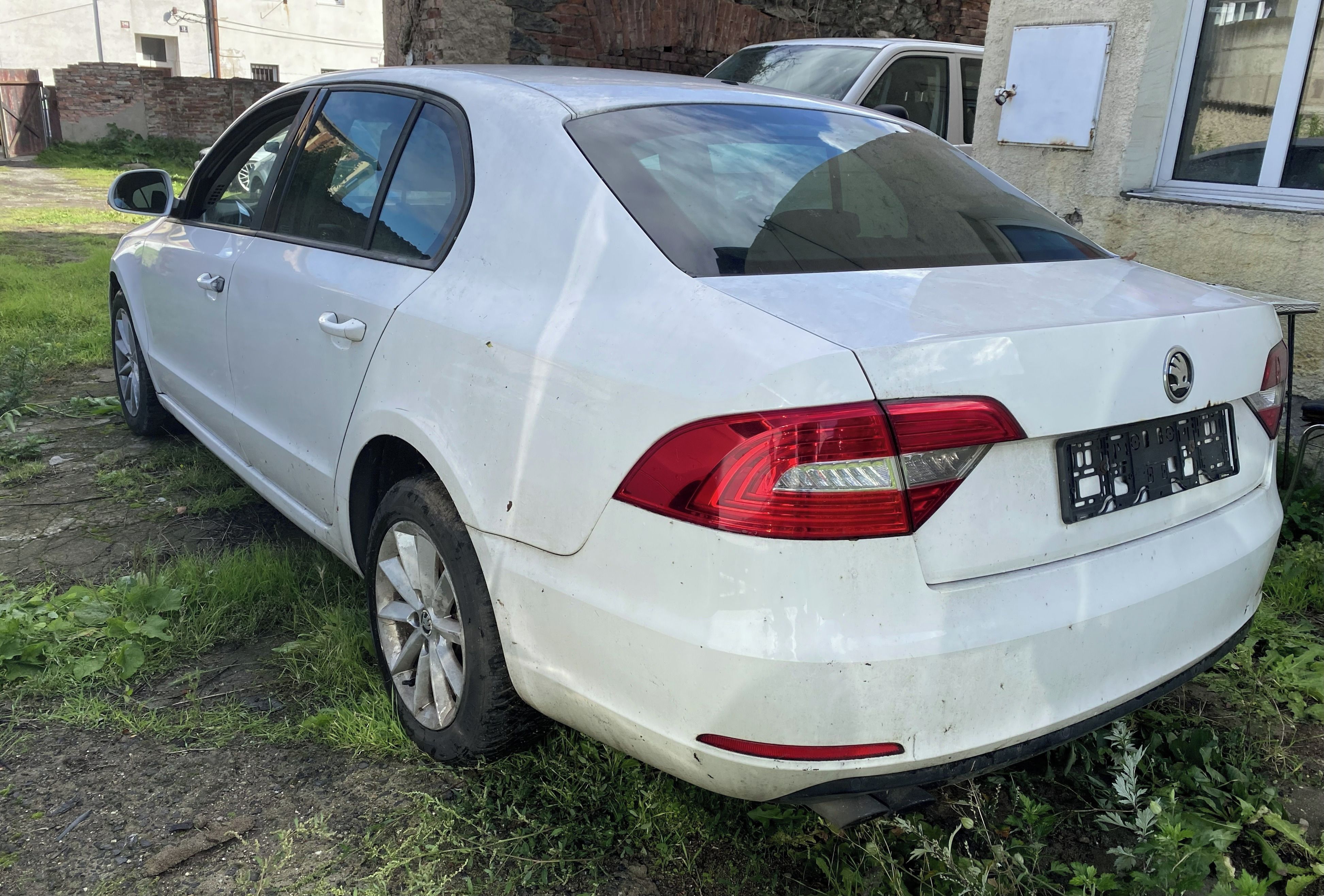 Škoda Superb, ŠKODA SUPERB II 2.0 TDI 103 kW - fotka 4