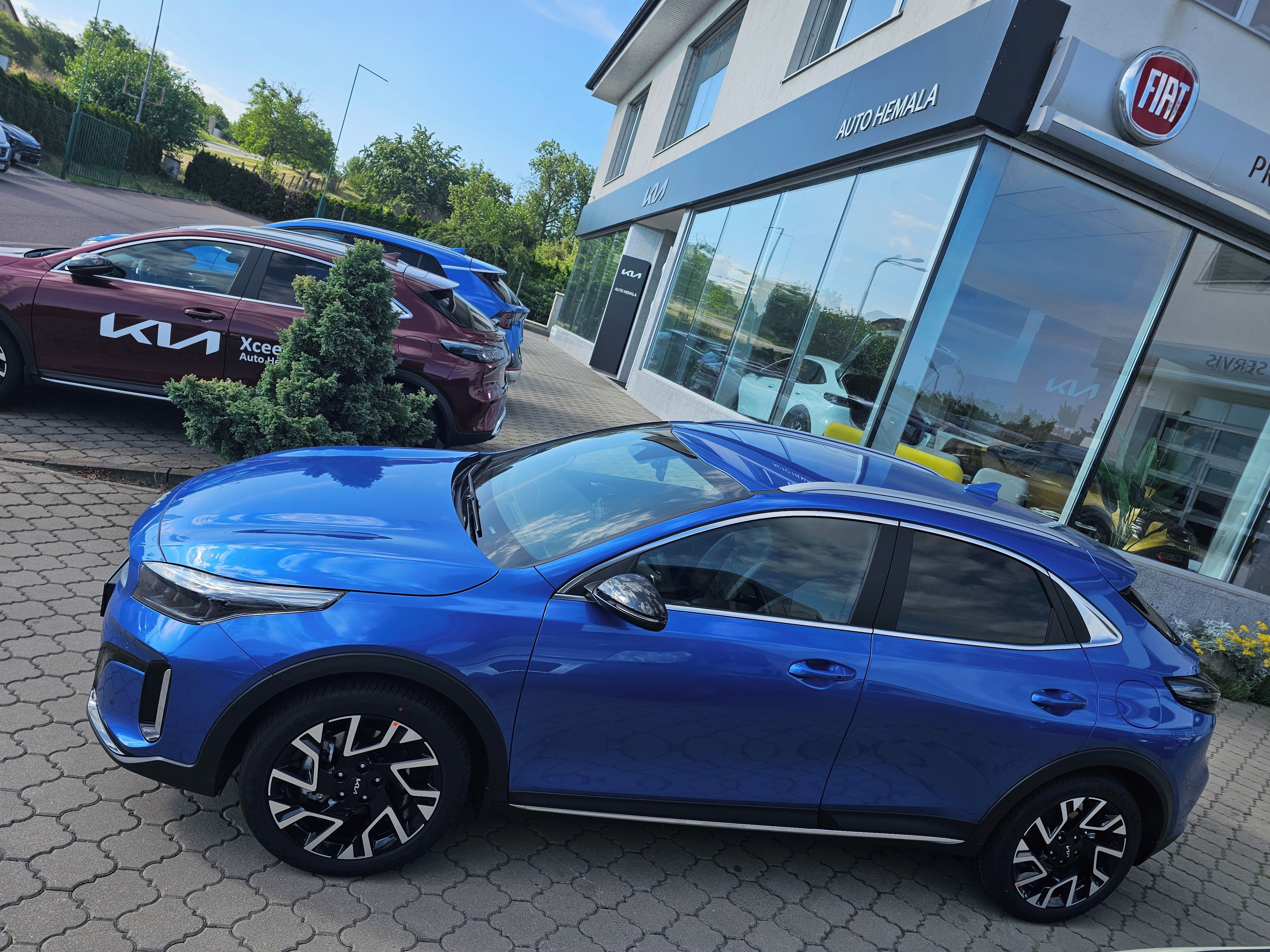 Kia XCee´d, Steel Edition 1,6T-Gdi 7DCT - fotka 2