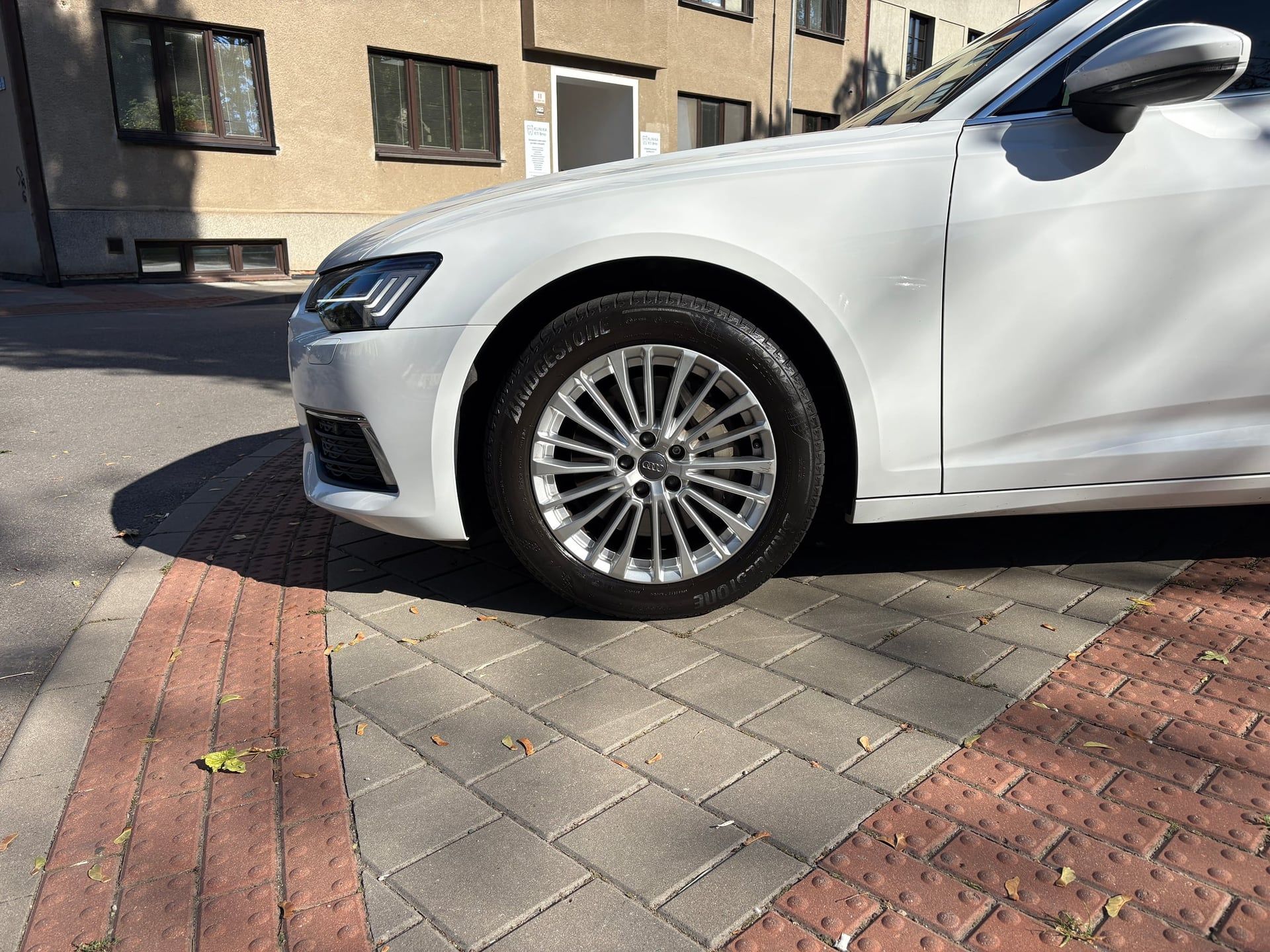 Audi A6 Avant, 3.0 TDI/quattro/ČR-1.maj/DPH - fotka 4