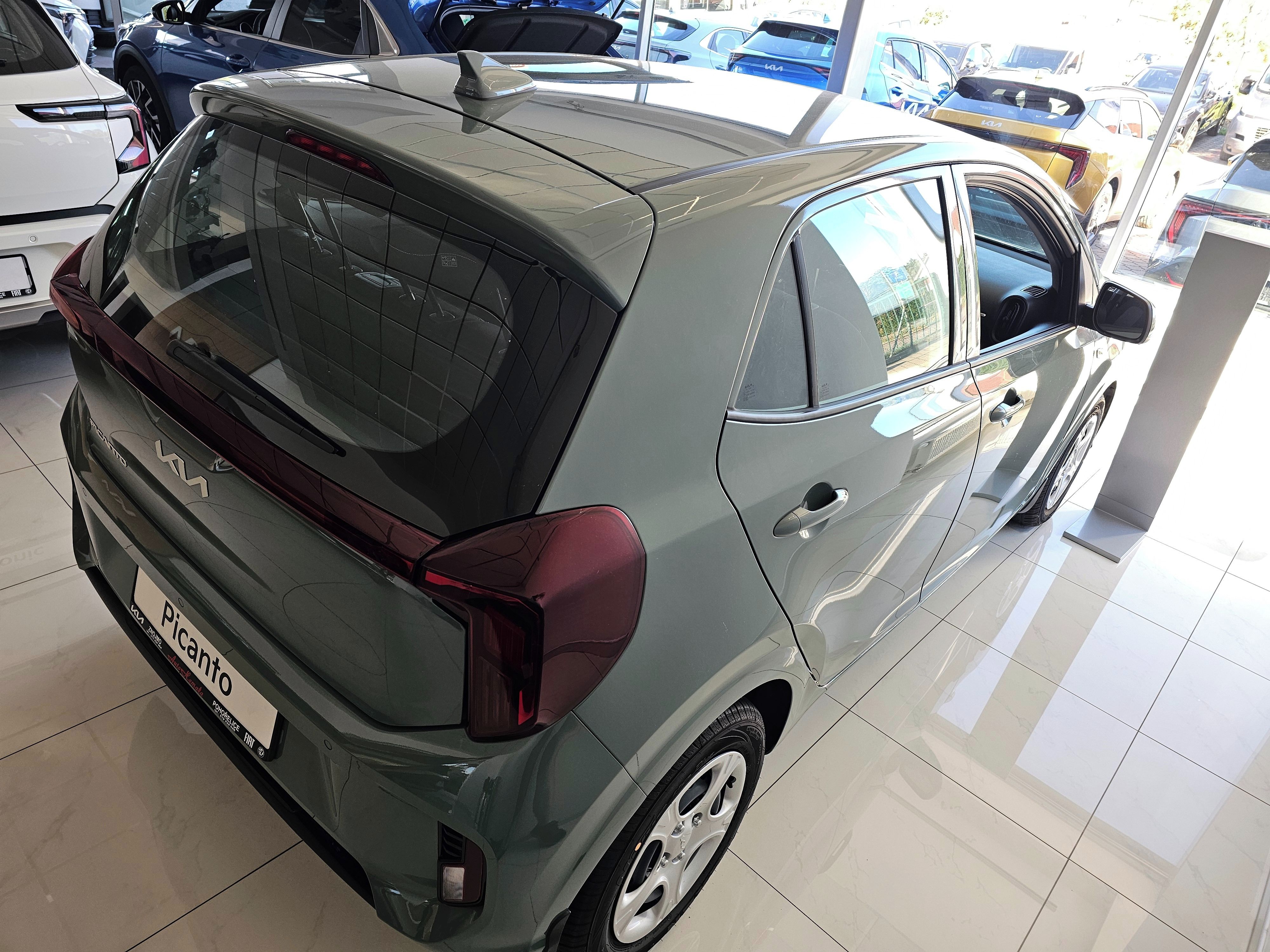 Kia Picanto, 1,0 GDi 5st. manuál - fotka 5