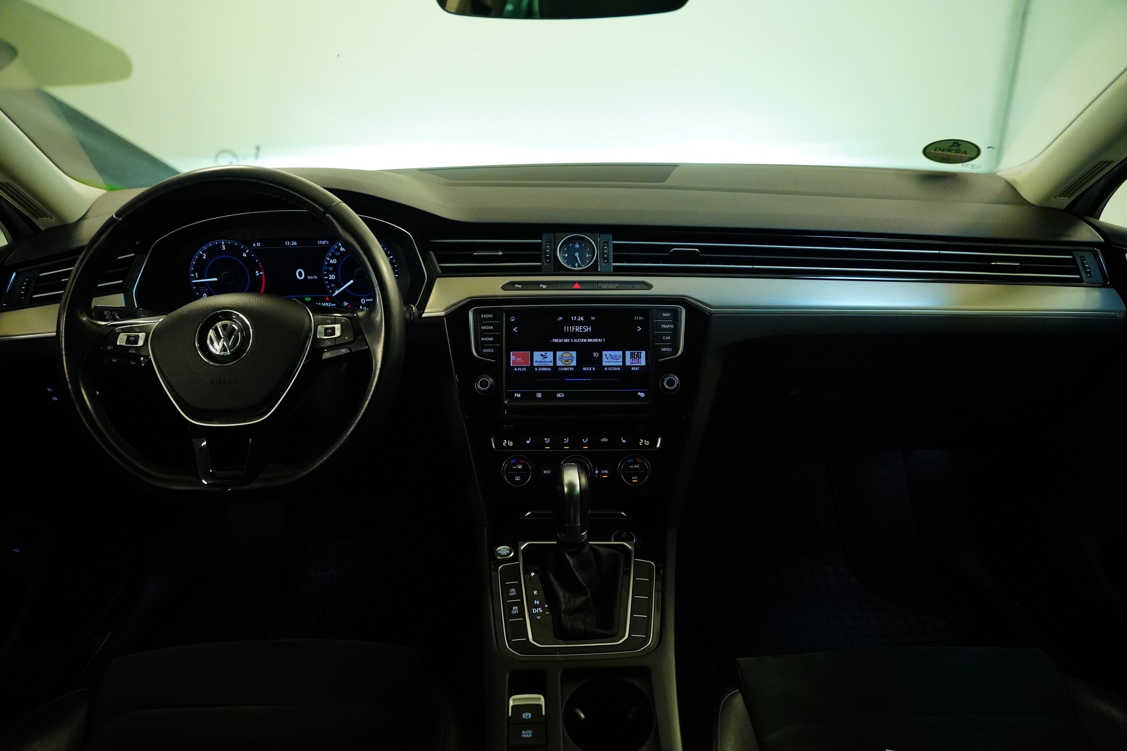 Volkswagen Passat, 2.0 TDI 140 kW DSG Highline - fotka 5