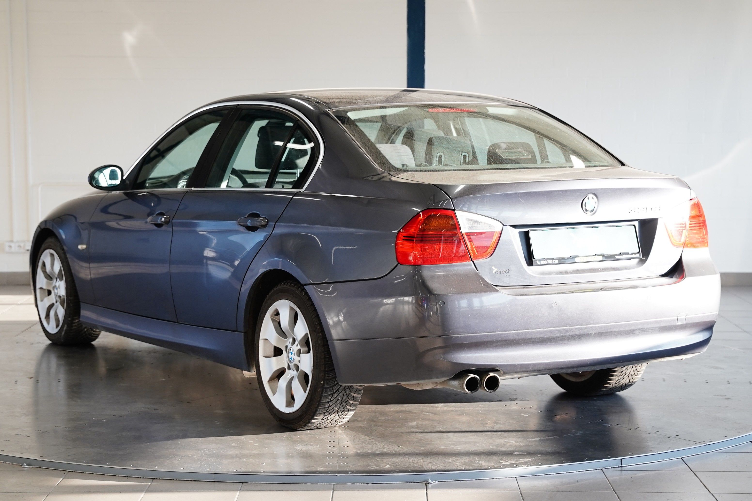 BMW Řada 3, 330d 155kW - fotka 4