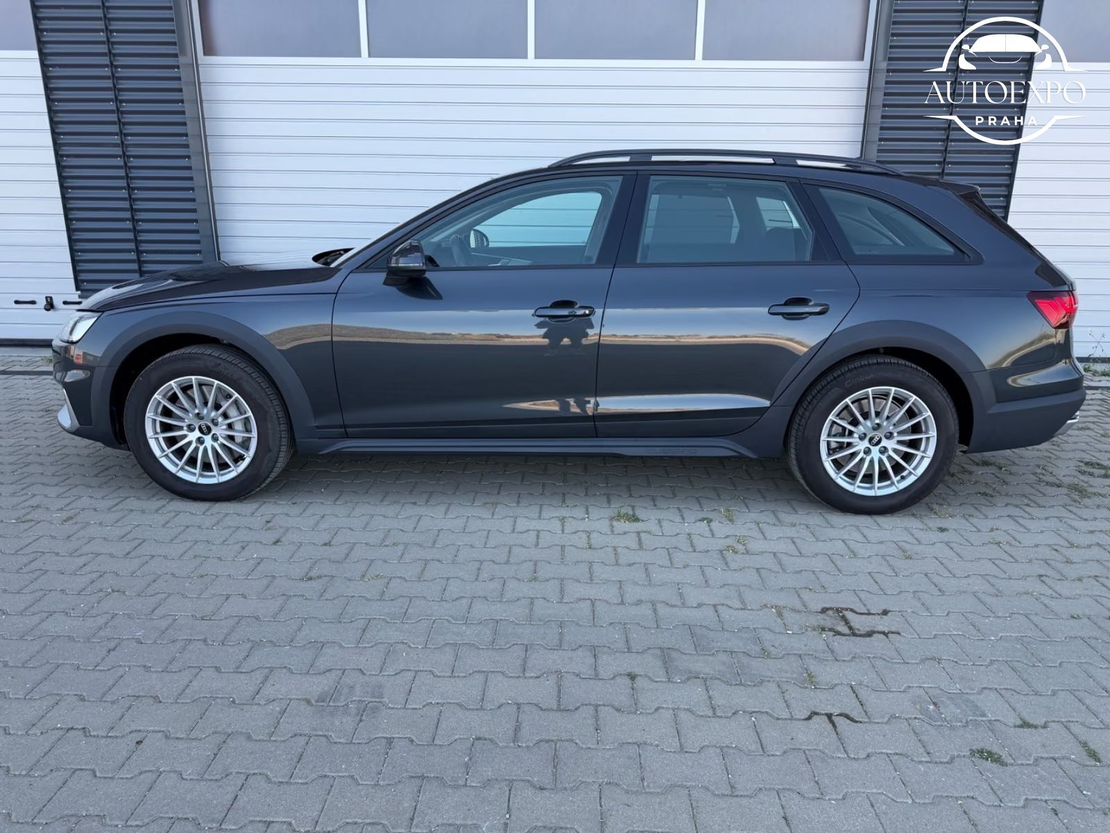 Audi A4 allroad, 50 TDI quattro*Matrix*TAŽNÉ - fotka 6