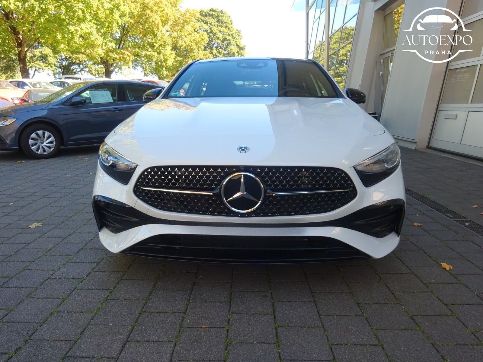 Mercedes-Benz Třídy A, 200 AMG LINE*PANORAMA - fotka 2