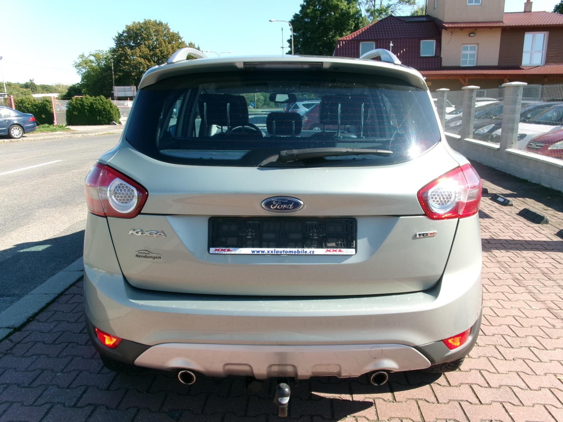 Ford Kuga, 2,0TDCI AUTOKLIMA 4x4 TAŽNÉ - fotka 6