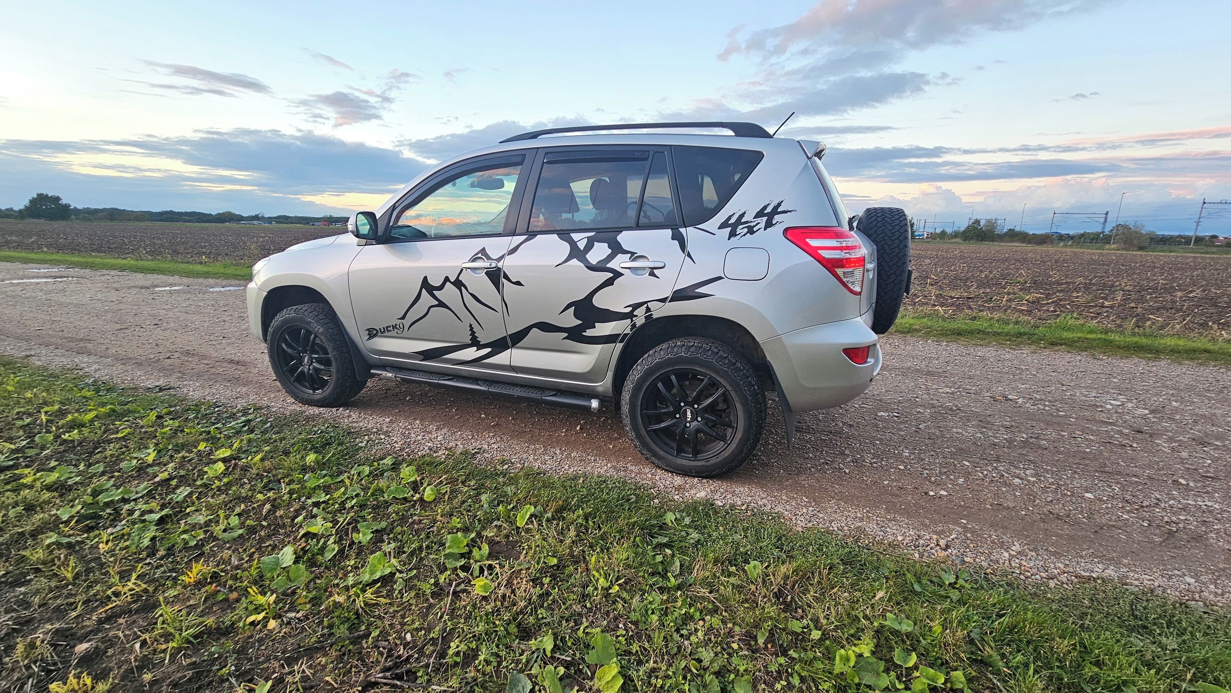 Toyota Rav4, Toyota rav4 2009 - fotka 4