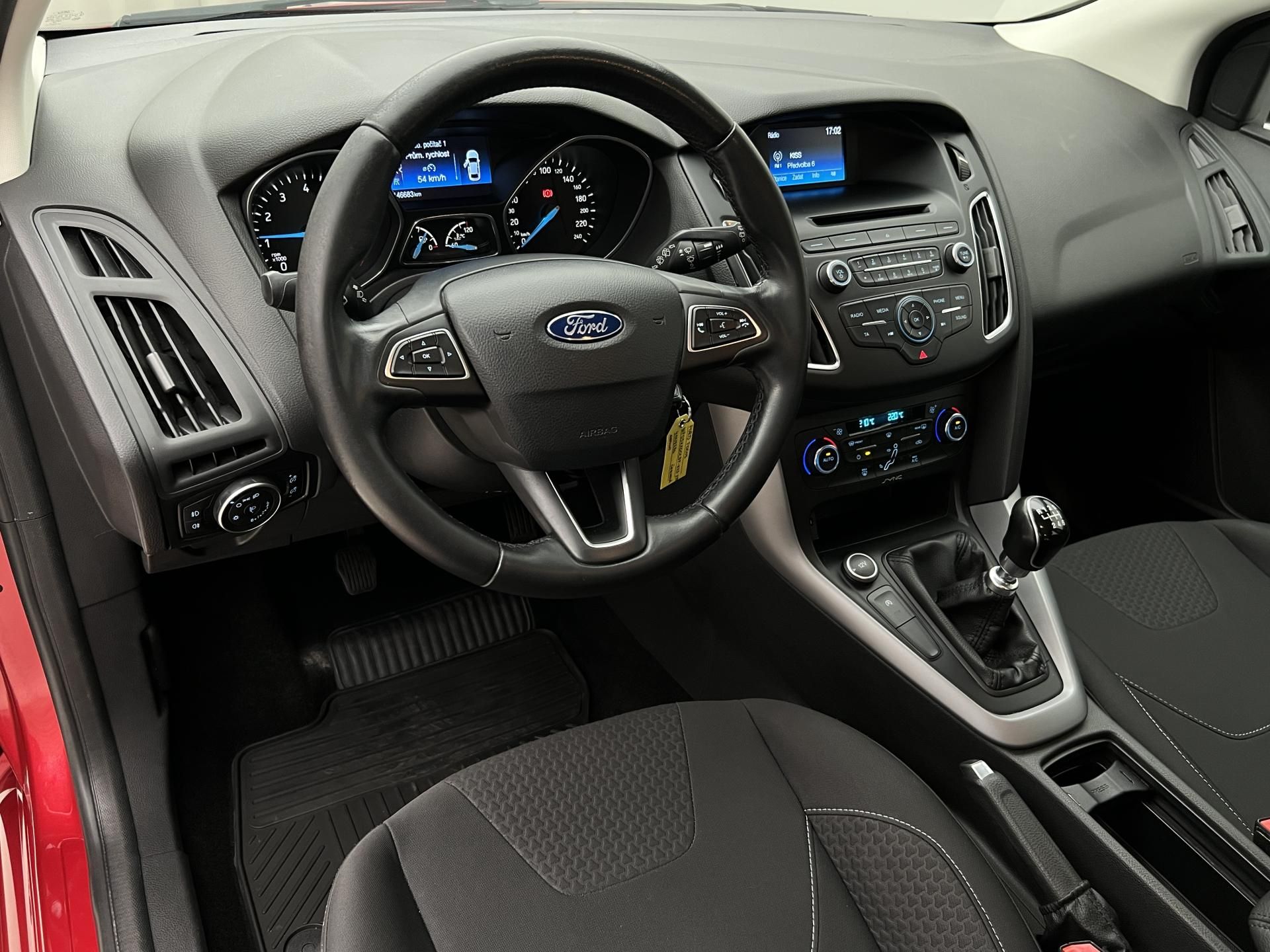 Ford Focus, 1.5 ECOBOOST MAN 1. maj. - fotka 4