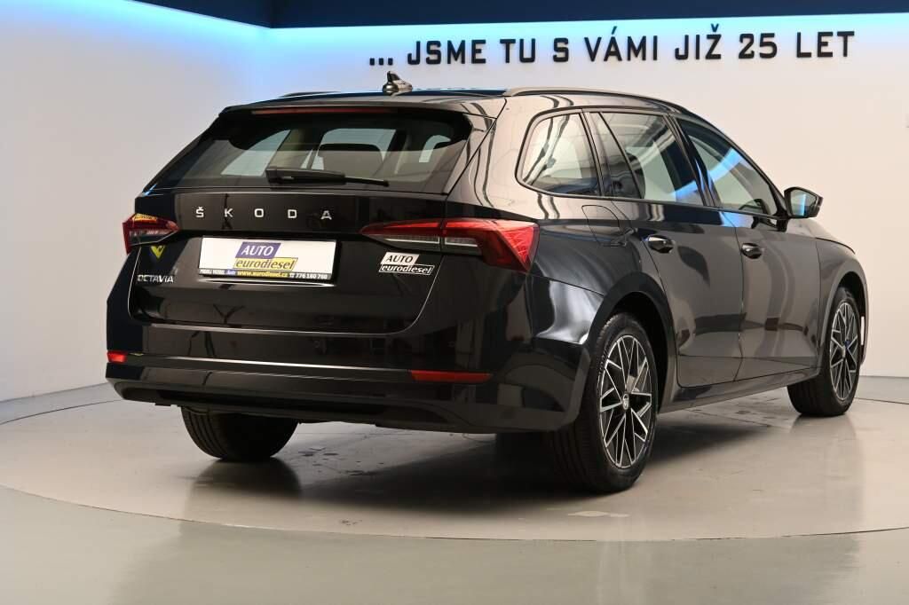Škoda Octavia, 2.0 DSG LED ACC VIRTUAL TDI - fotka 5
