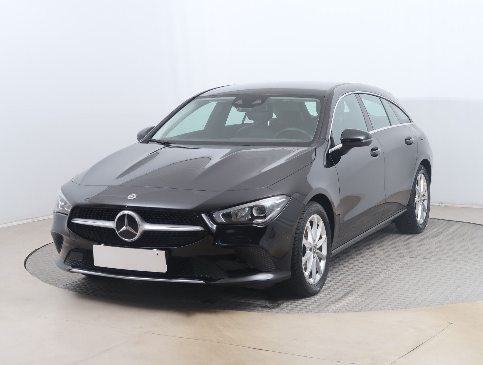 Mercedes-Benz CLA, 180, Kůže, Navi - fotka 3