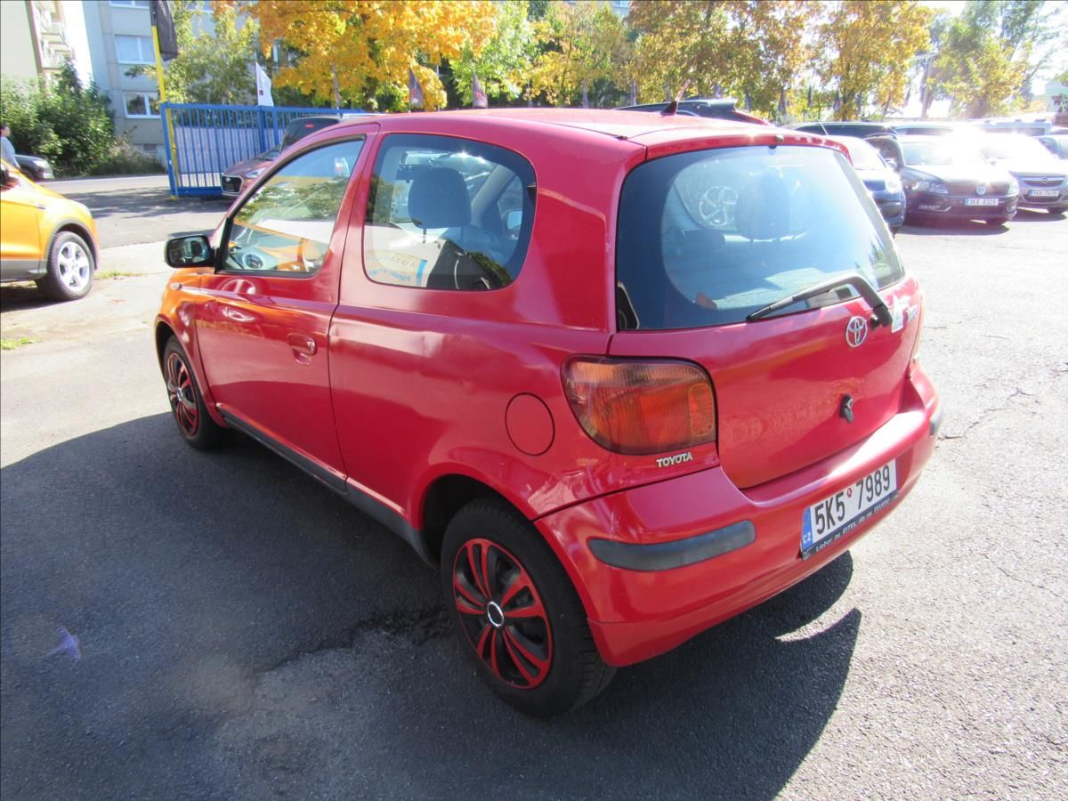 Toyota Yaris, 1,0 i Terra VVT-i - fotka 4