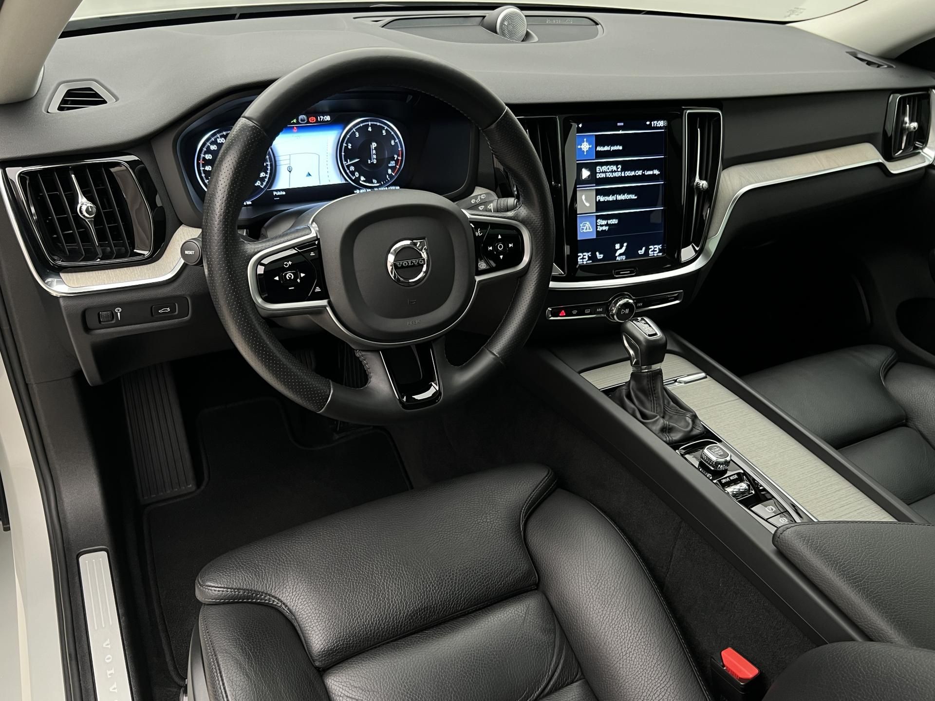 Volvo V60, T5 INSCRIPTION AUT - fotka 4
