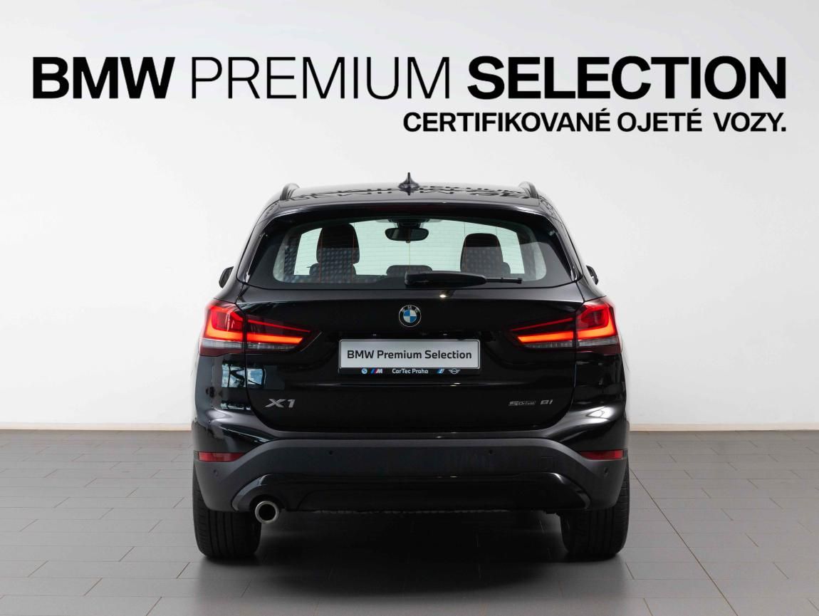 BMW X1, sDrive18i - fotka 4